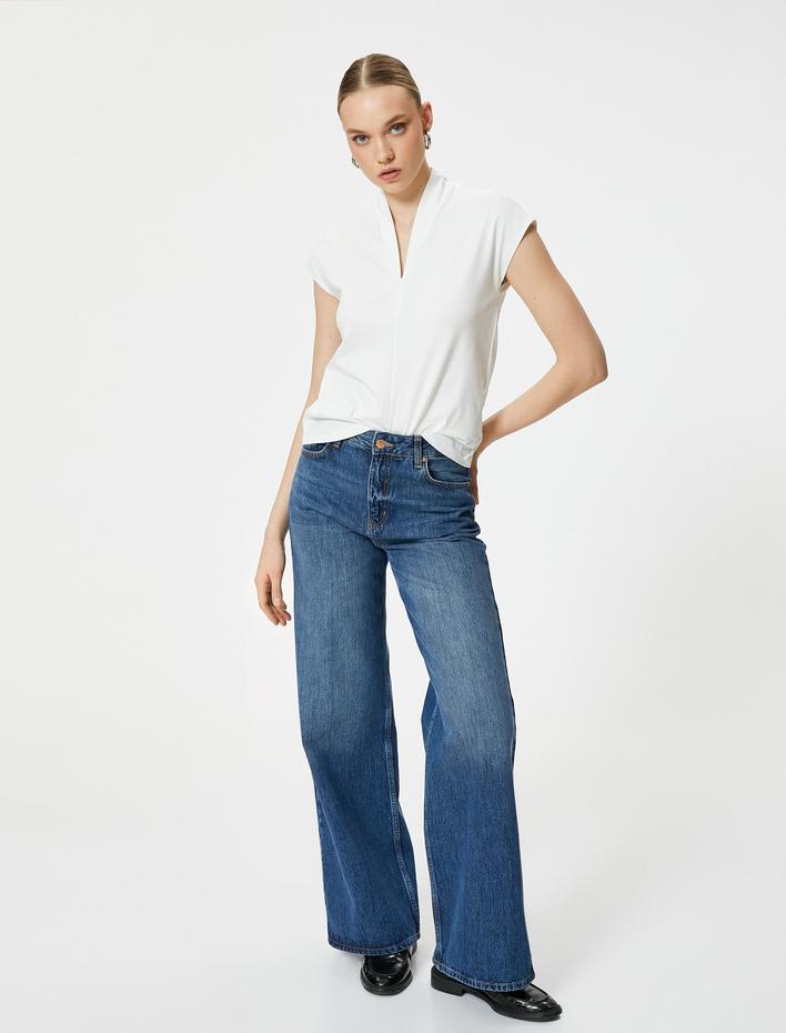  Kısa Kollu Bluz Dik V Yaka Standart Kesim