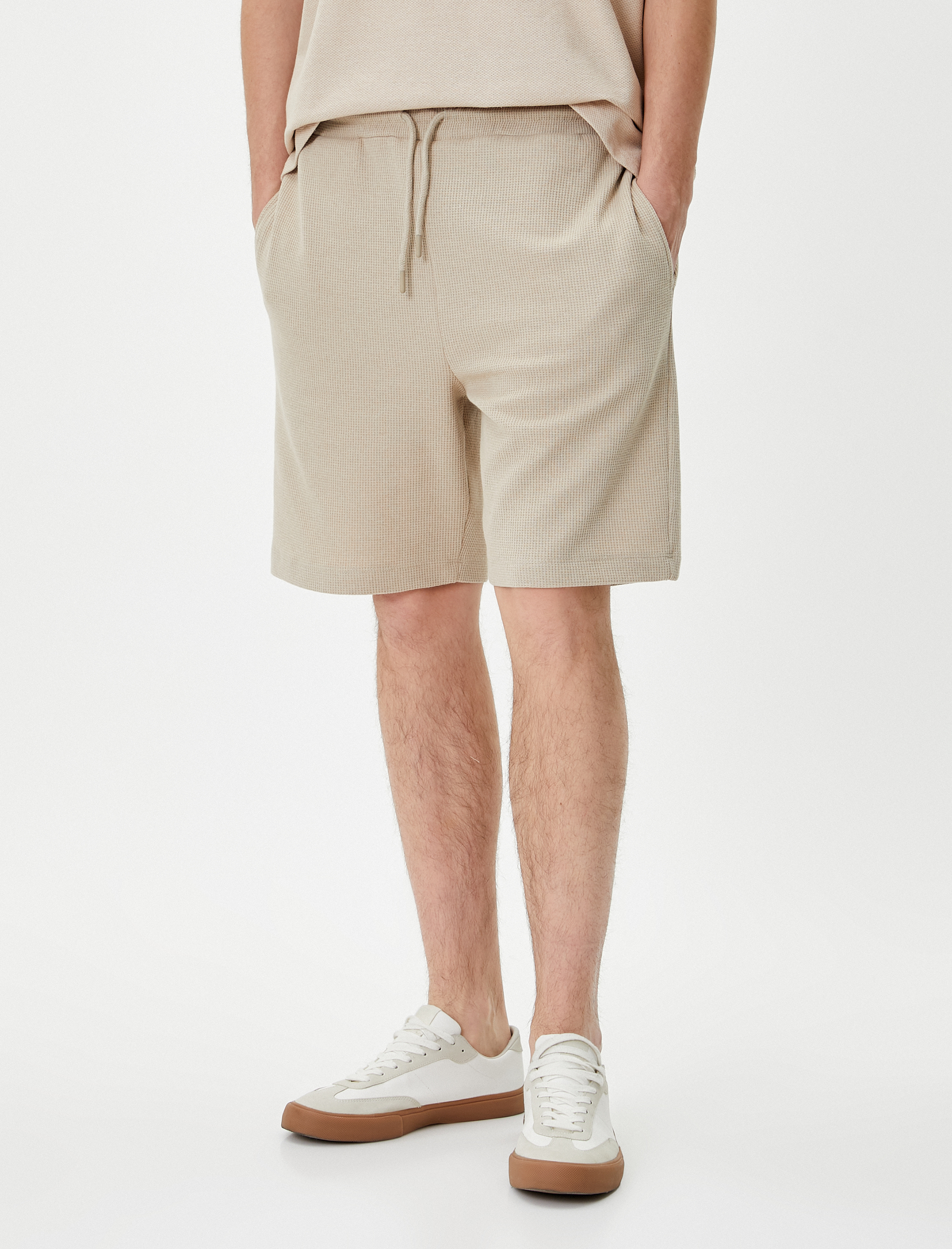   Bermuda Şort Beli Bağcıklı Cep Detaylı