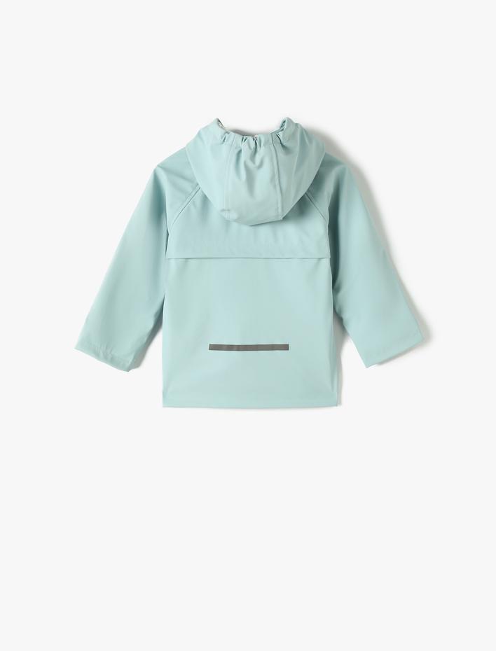 Erkek Bebek Kapşonlu Yağmurluk Fermuar Kapamalı Cep Detaylı