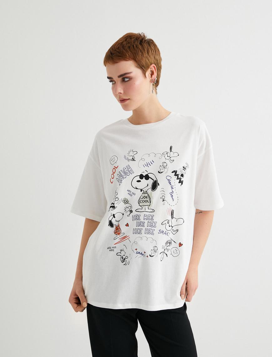   Snoopy Tişört Arkası Baskılı Kısa Kollu Bisiklet Yaka Pamuklu Lisanslı