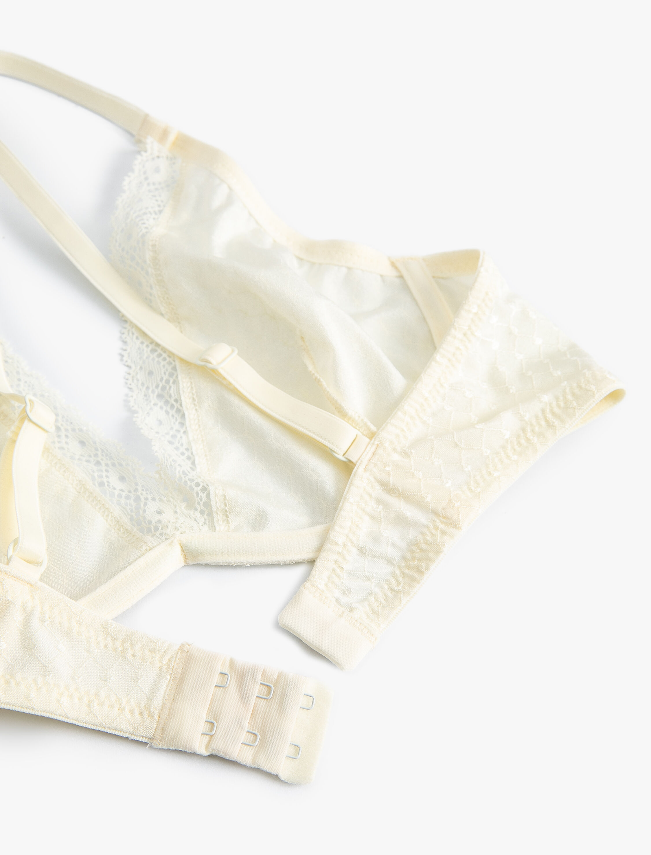   Balenli Dolgusuz Sütyen Dantel Detaylı