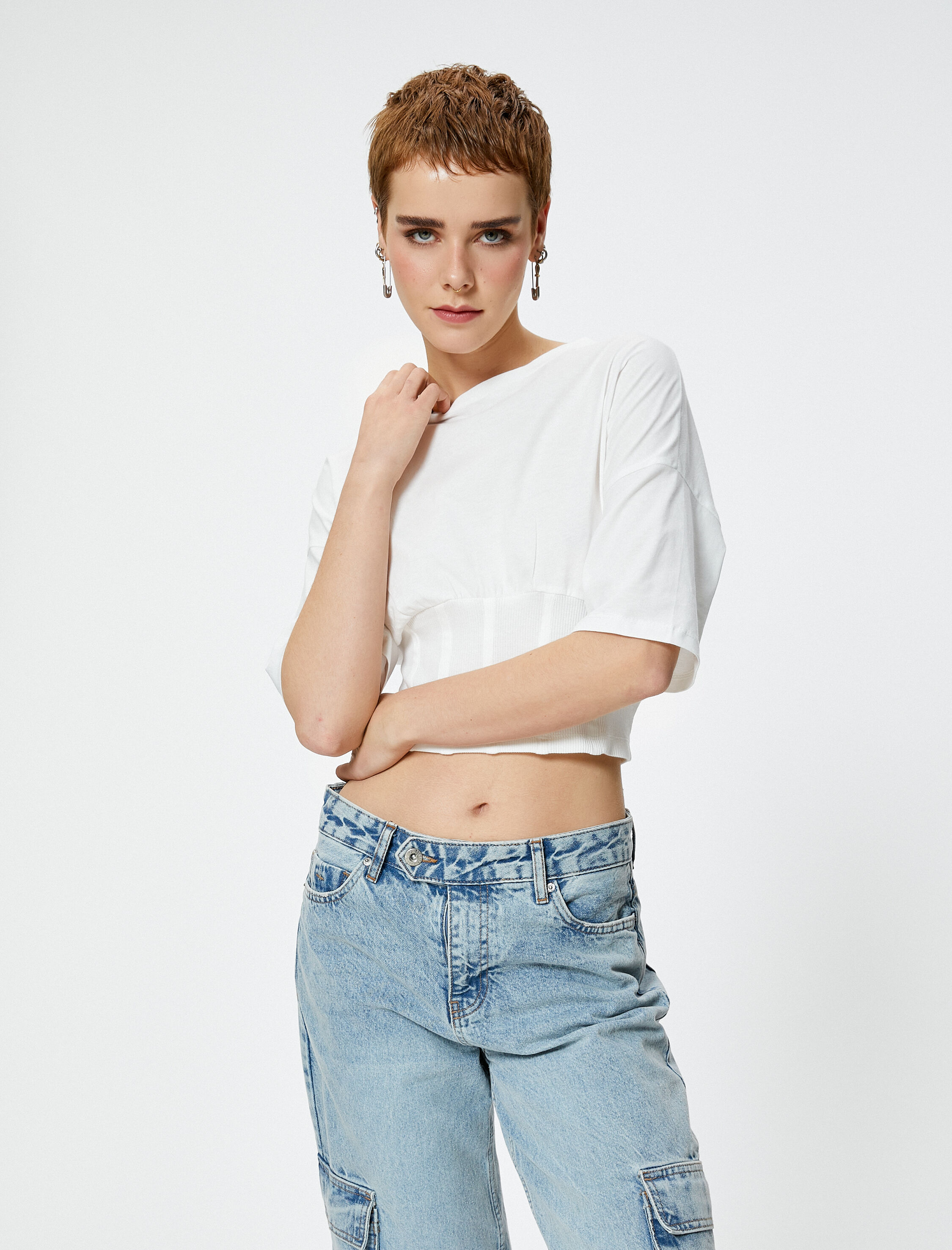   Crop Korse Detaylı Tişört Kısa Kollu Bisiklet Yaka Pamuklu