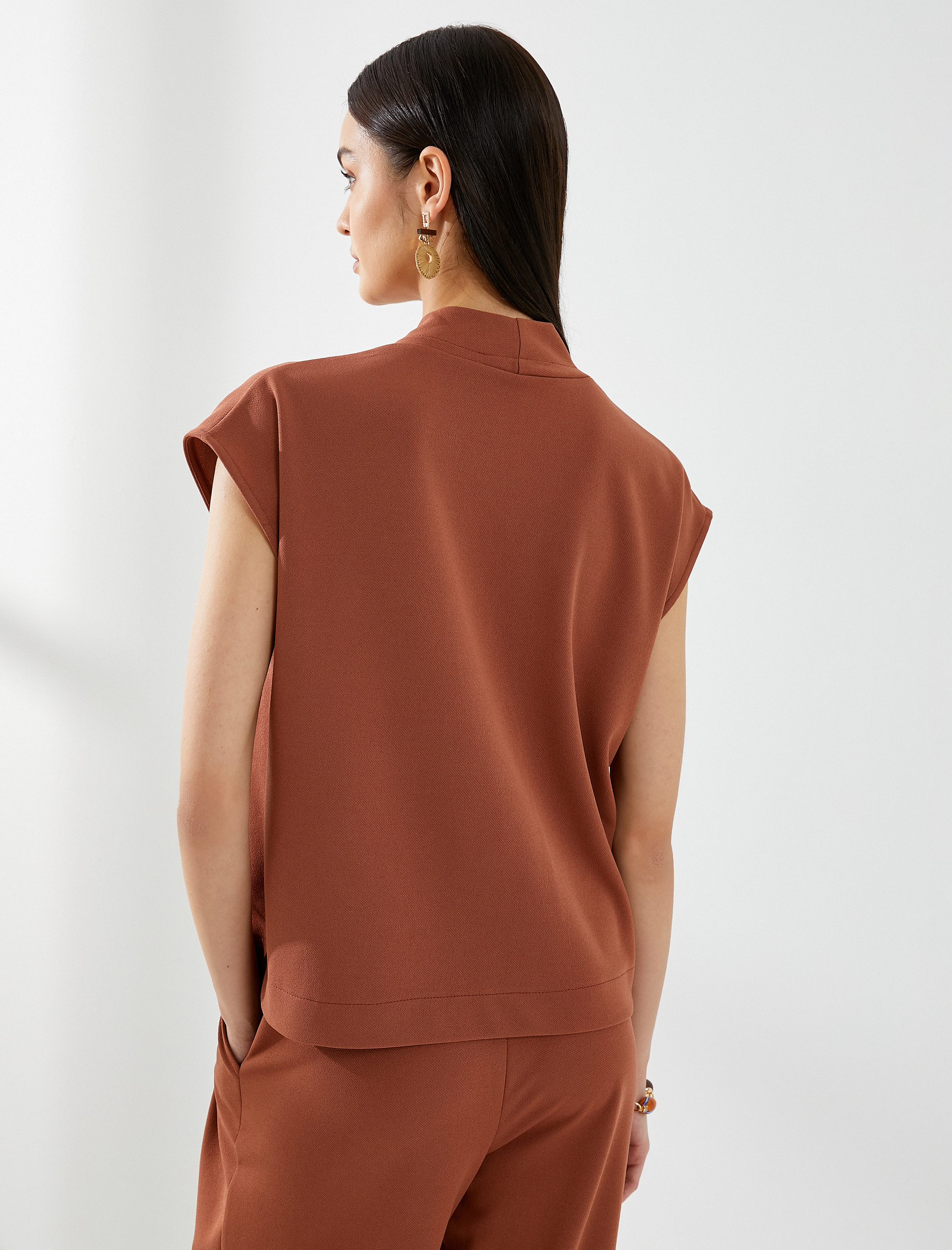   Kısa Kollu Bluz Anvelop Kapama Düğme Detaylı V Yaka