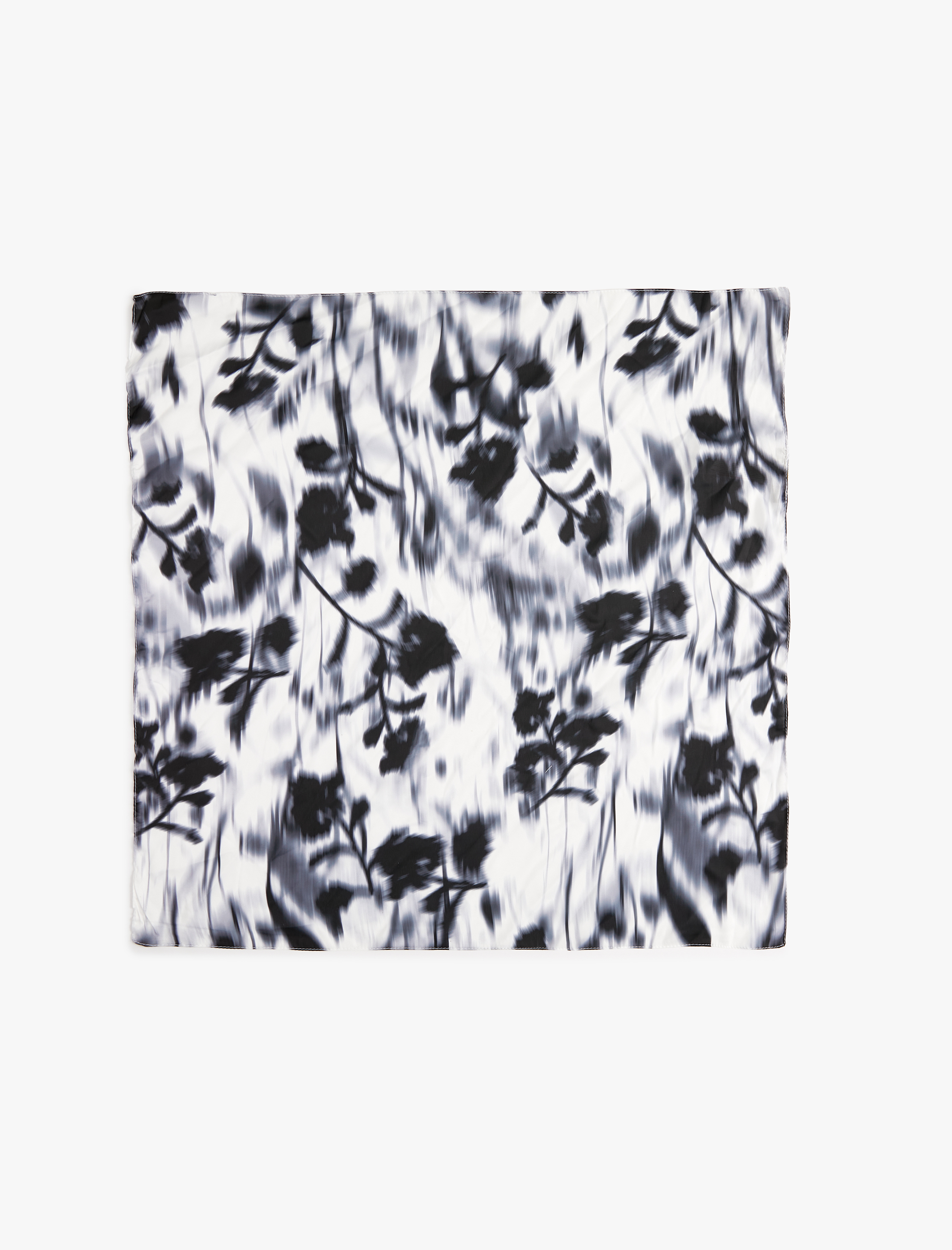  Kadın Çiçekli Fular Kare