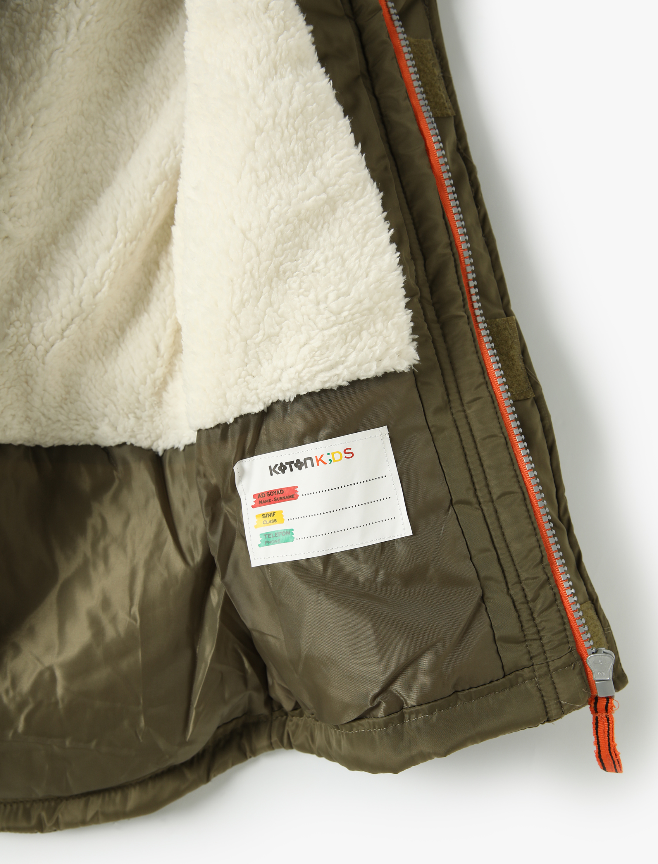  Erkek Çocuk Kapşonlu Mont İçi Suni Kürklü Fermuarlı Cep Detaylı