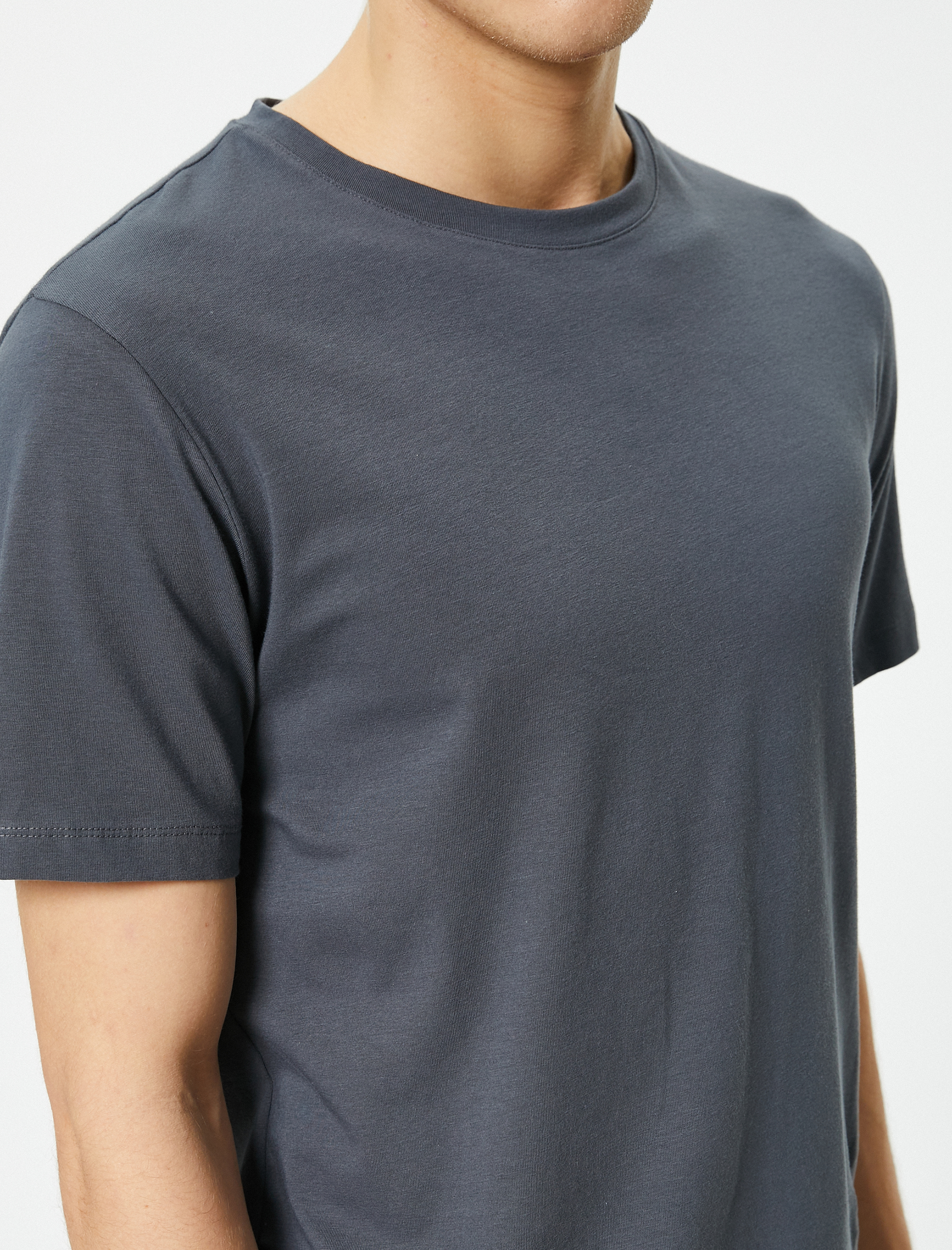   Kısa Kollu Tişört Uzun Kalça Boy Esnek Kumaş Slim Fit Pamuklu