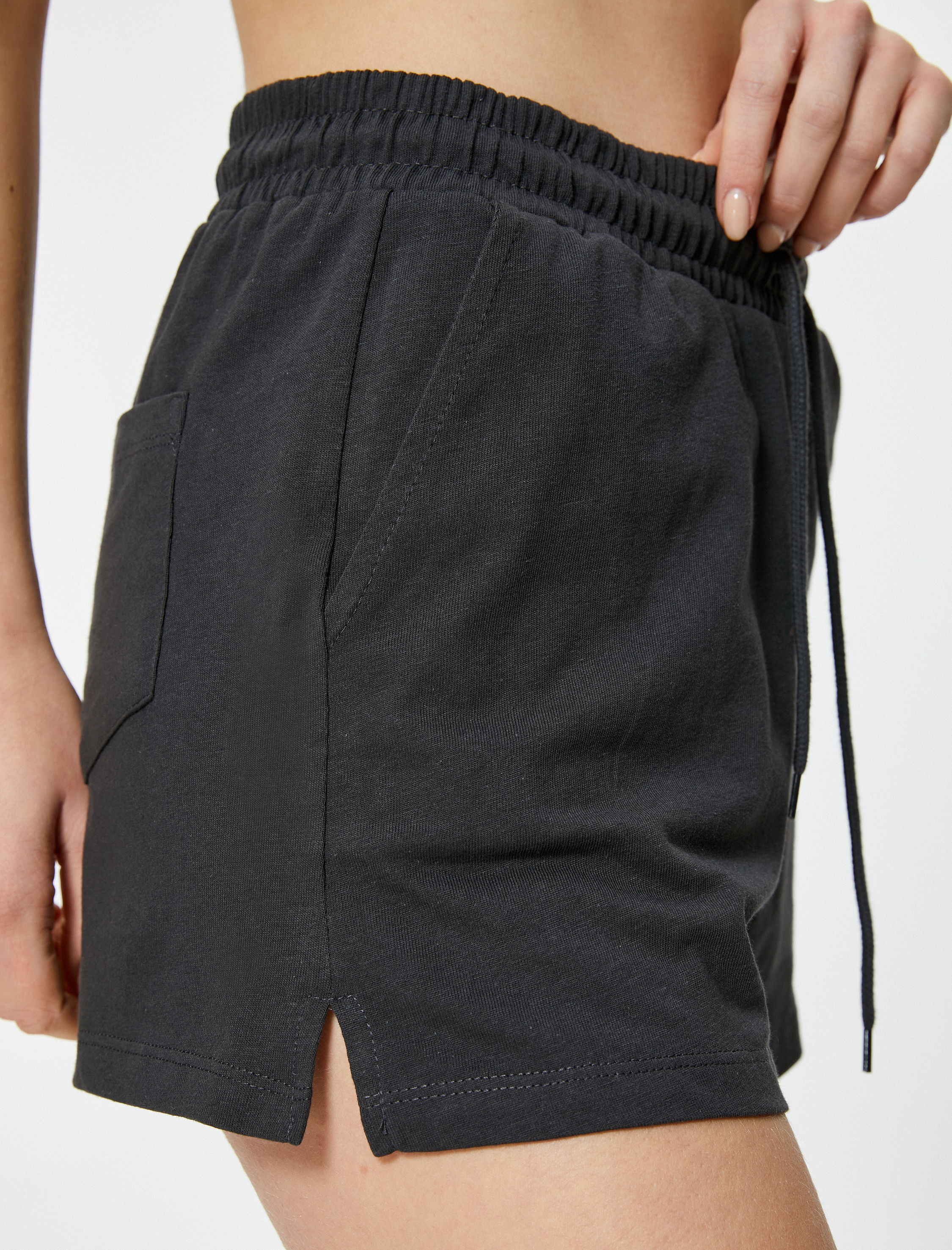   Pamuklu Mini Şort Cepli Beli Bağlamalı