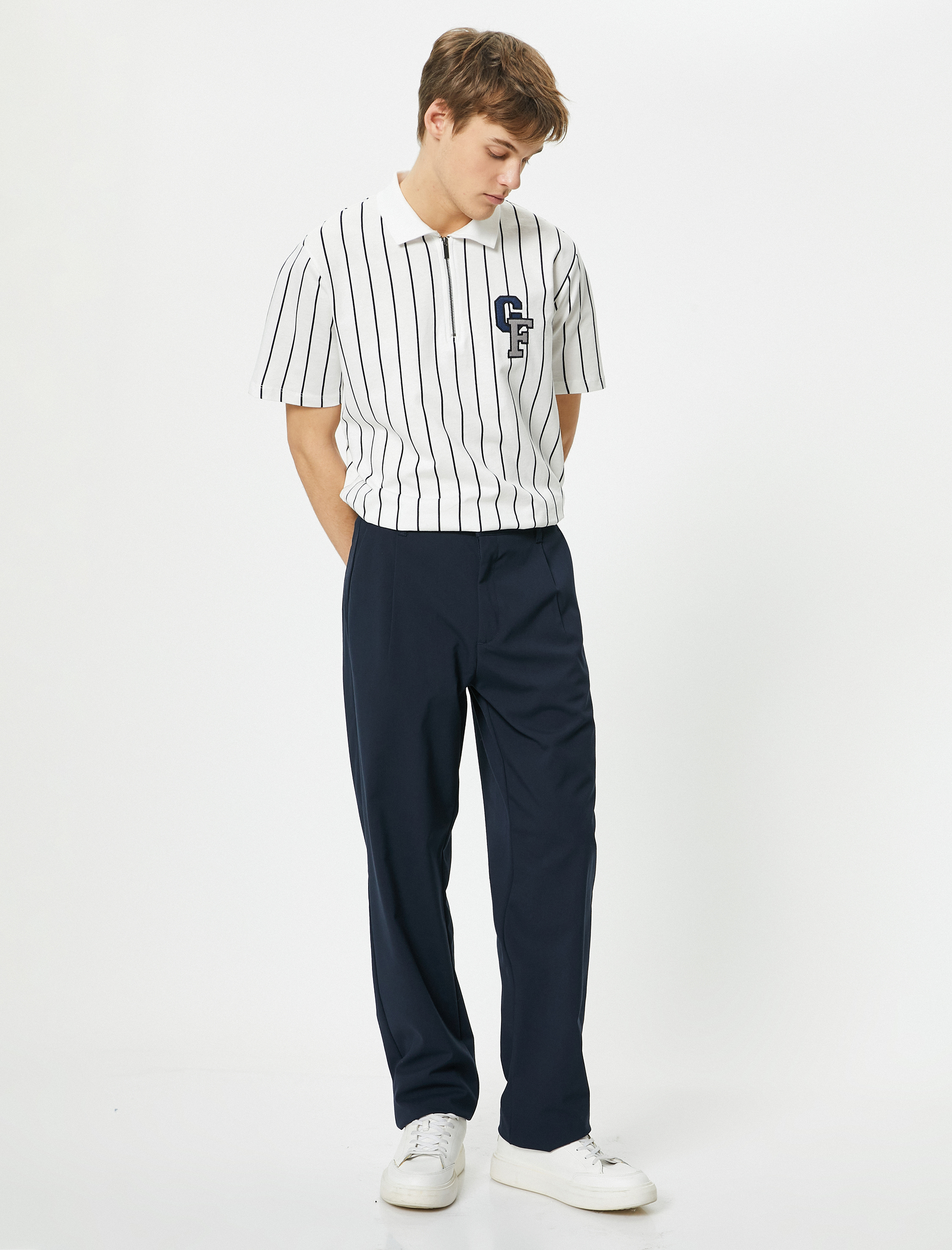   Yarım Fermuarlı Polo Tişört Kolej İşlemeli Kısa Kollu