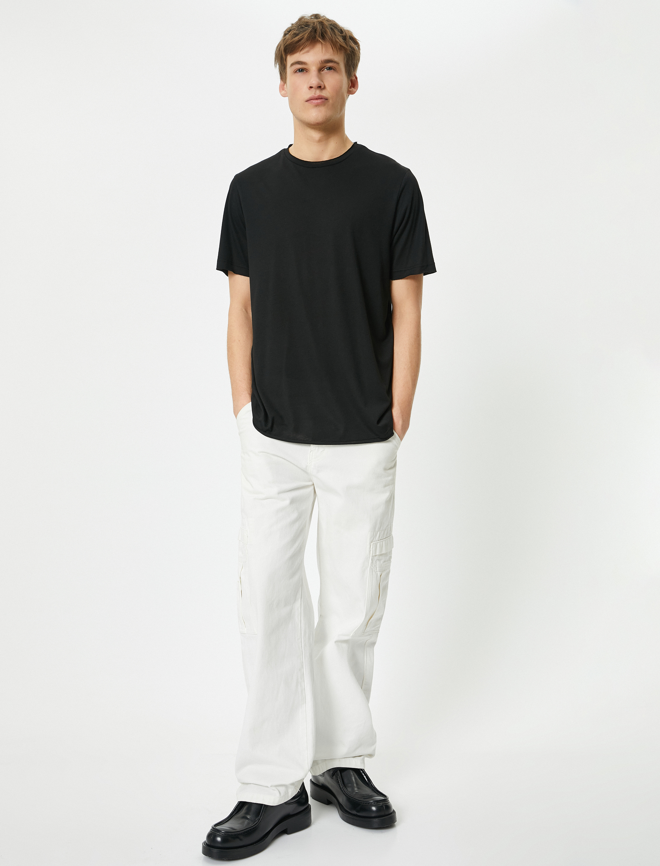   Basic Tişört Bisiklet Yaka Kısa Kollu Viskon Karışımlı