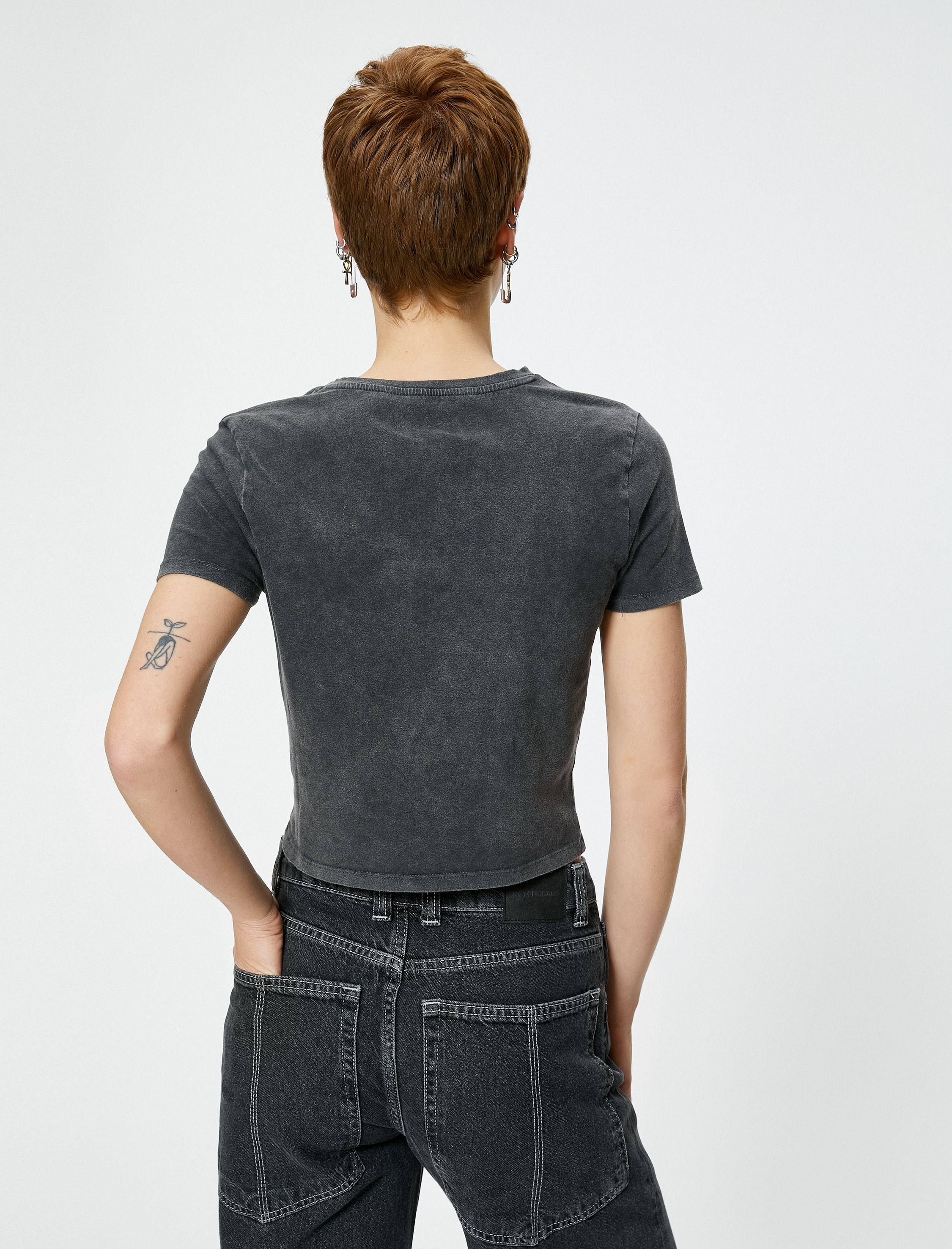   Crop Tişört Soluk Efektli Kısa Kollu Bisiklet Yaka Slim Fit Pamuklu