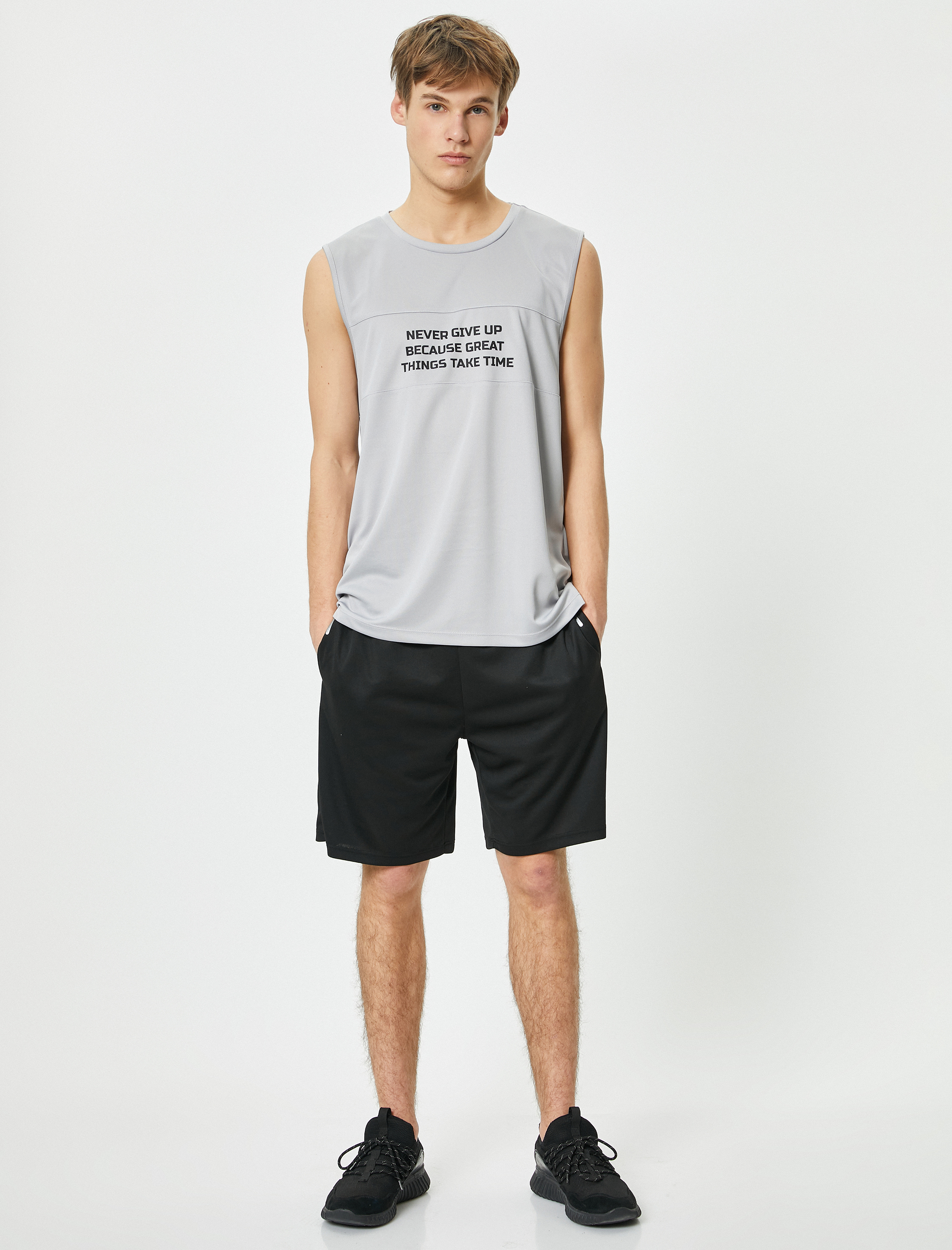   Sporcu Atleti Slogan Baskılı Bisiklet Yaka Kolsuz