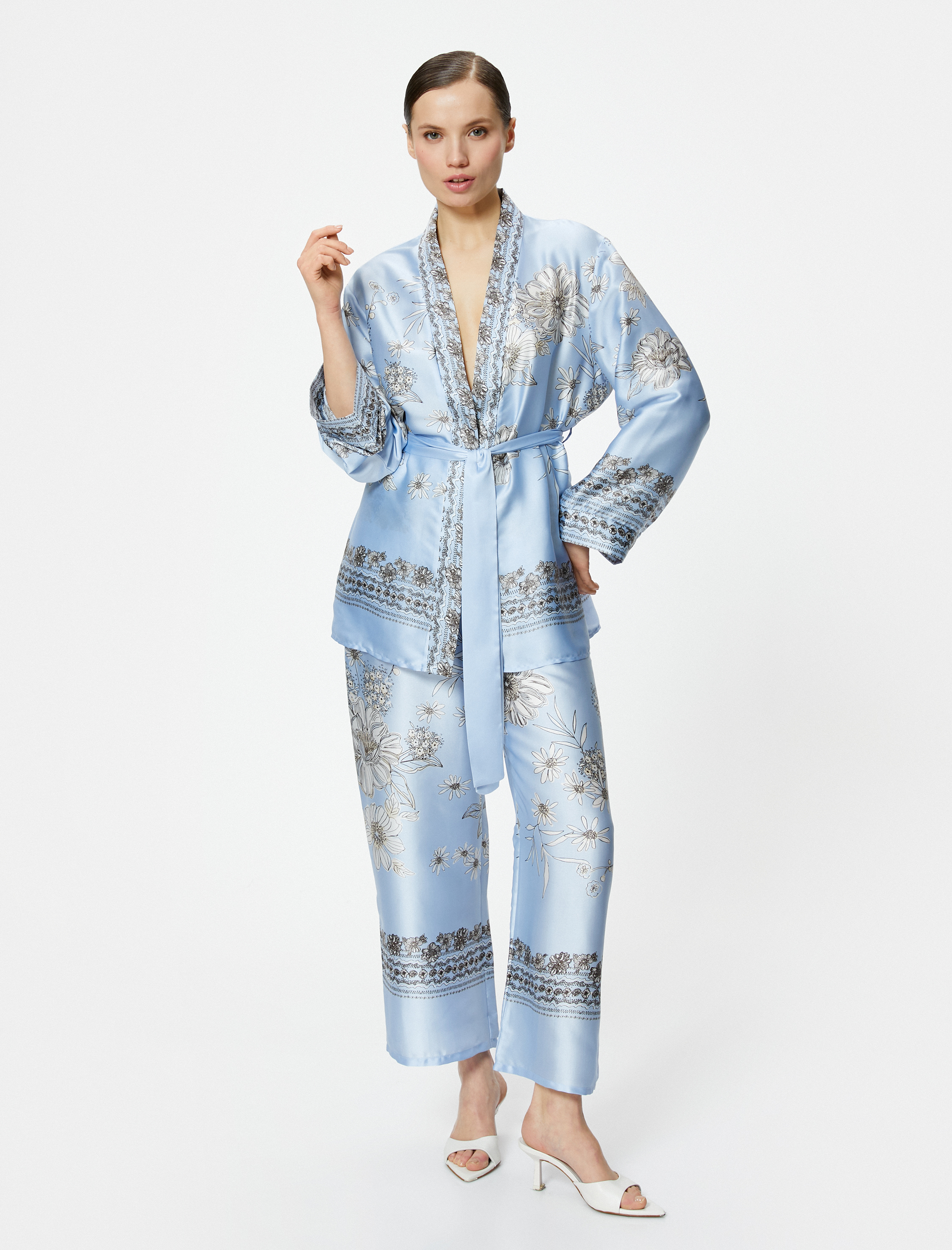   Bol Paça Pantolon Çiçekli Saten Beli Lastikli