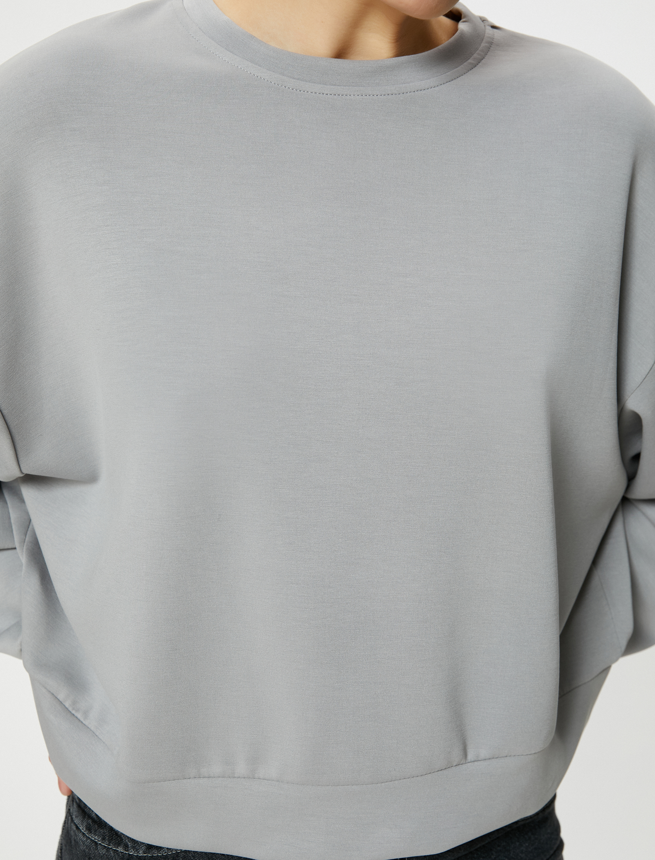   Basic Sweatshirt Bisiklet Yaka Modal Karışımlı