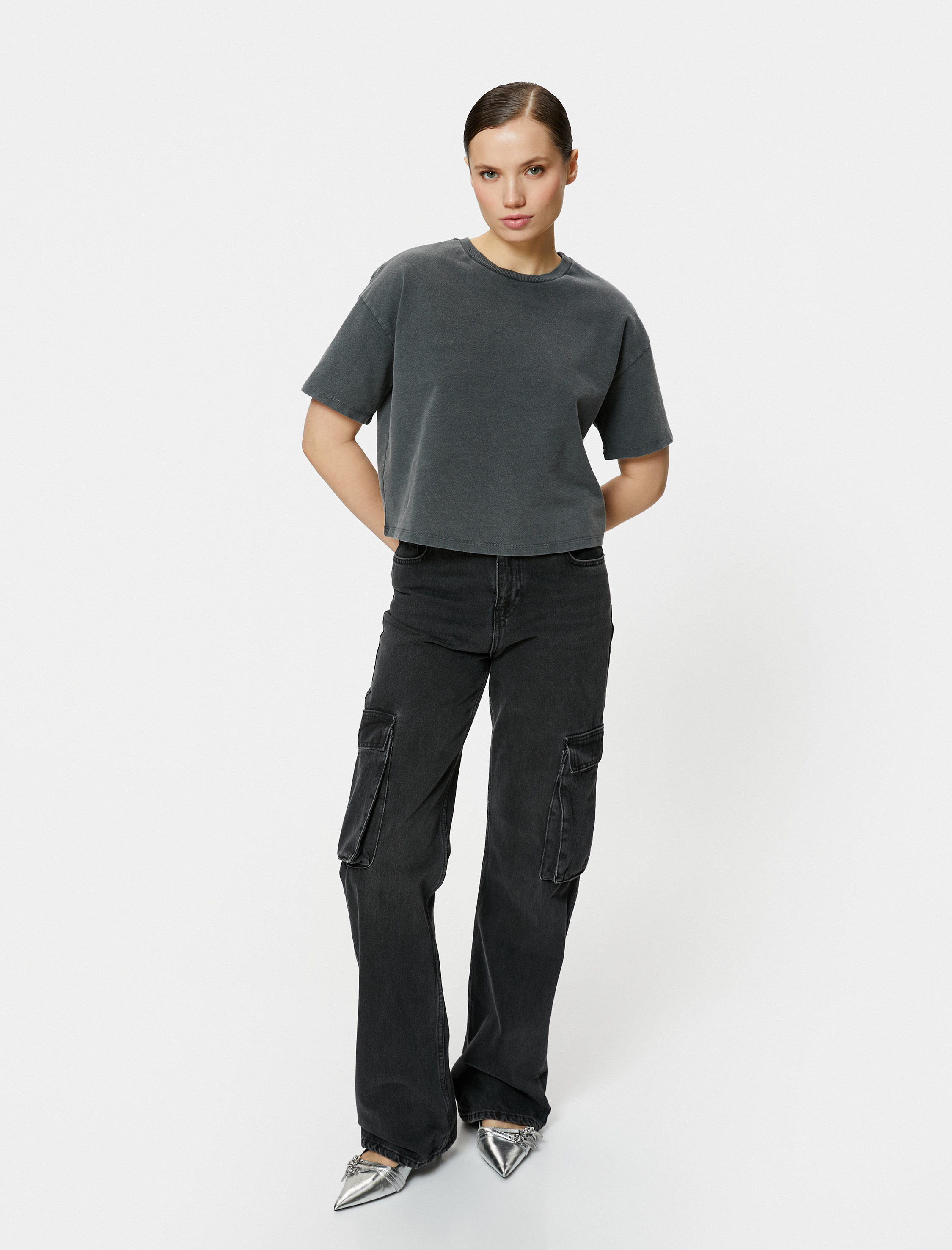   Crop Tişört Kısa Kollu Bisiklet Yaka Soluk Efektli Pamuklu