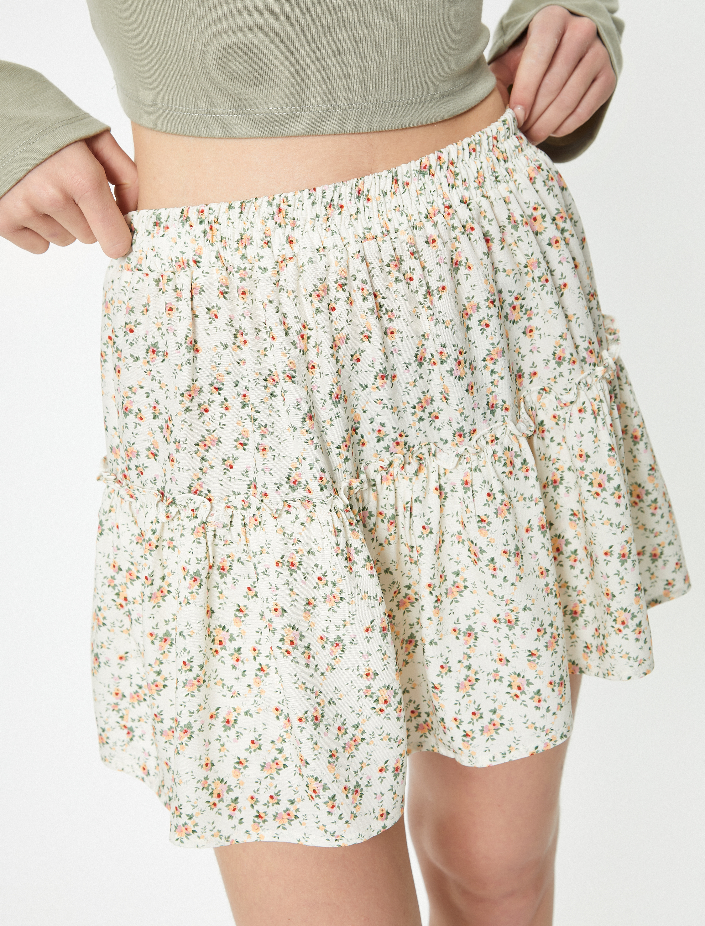   Çiçekli Mini Etek A Form Fırfır Detaylı Katlı Viskoz Kumaş