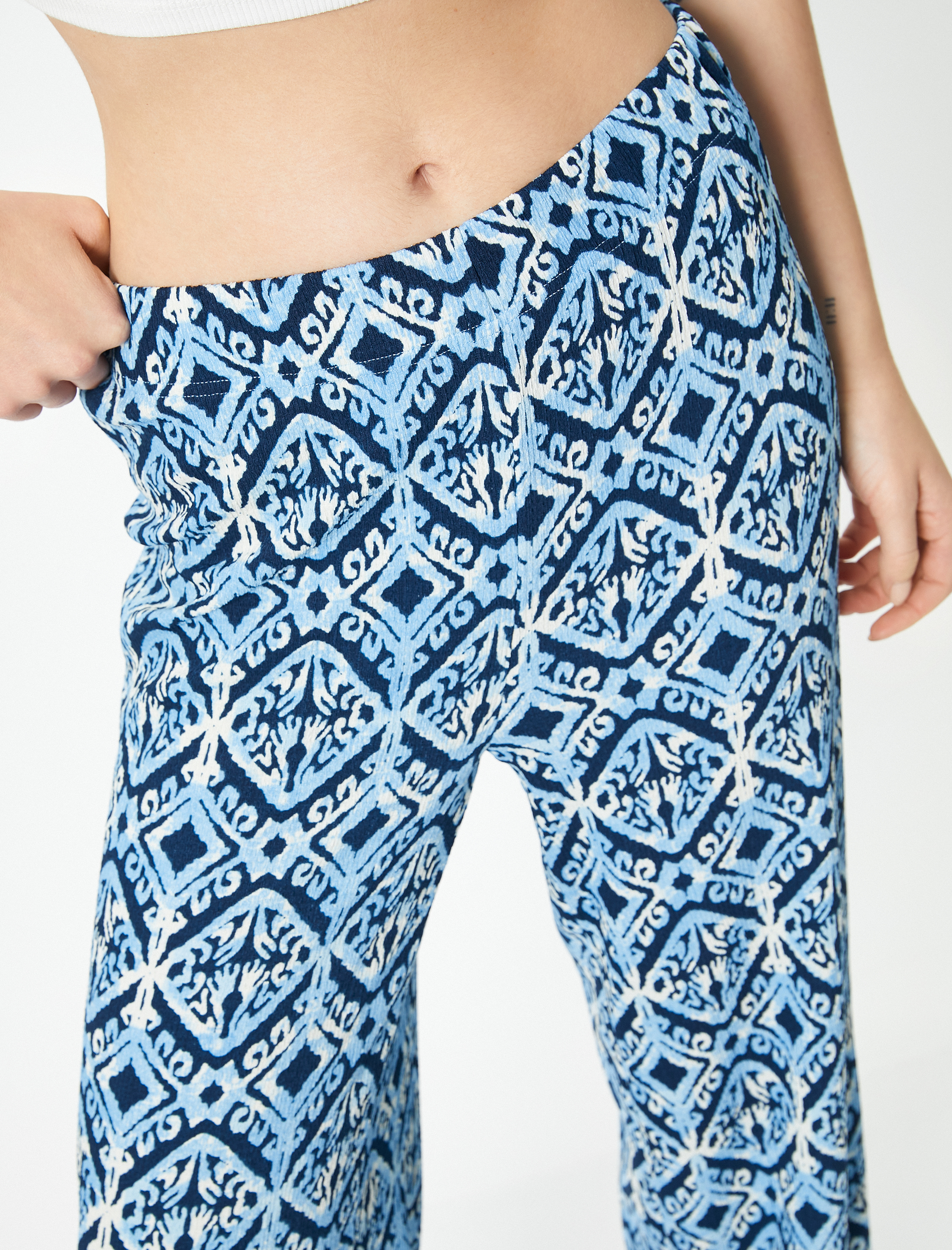   Bol Paça Pantolon Etnik Desenli Rahat Kalıp Bürümcük