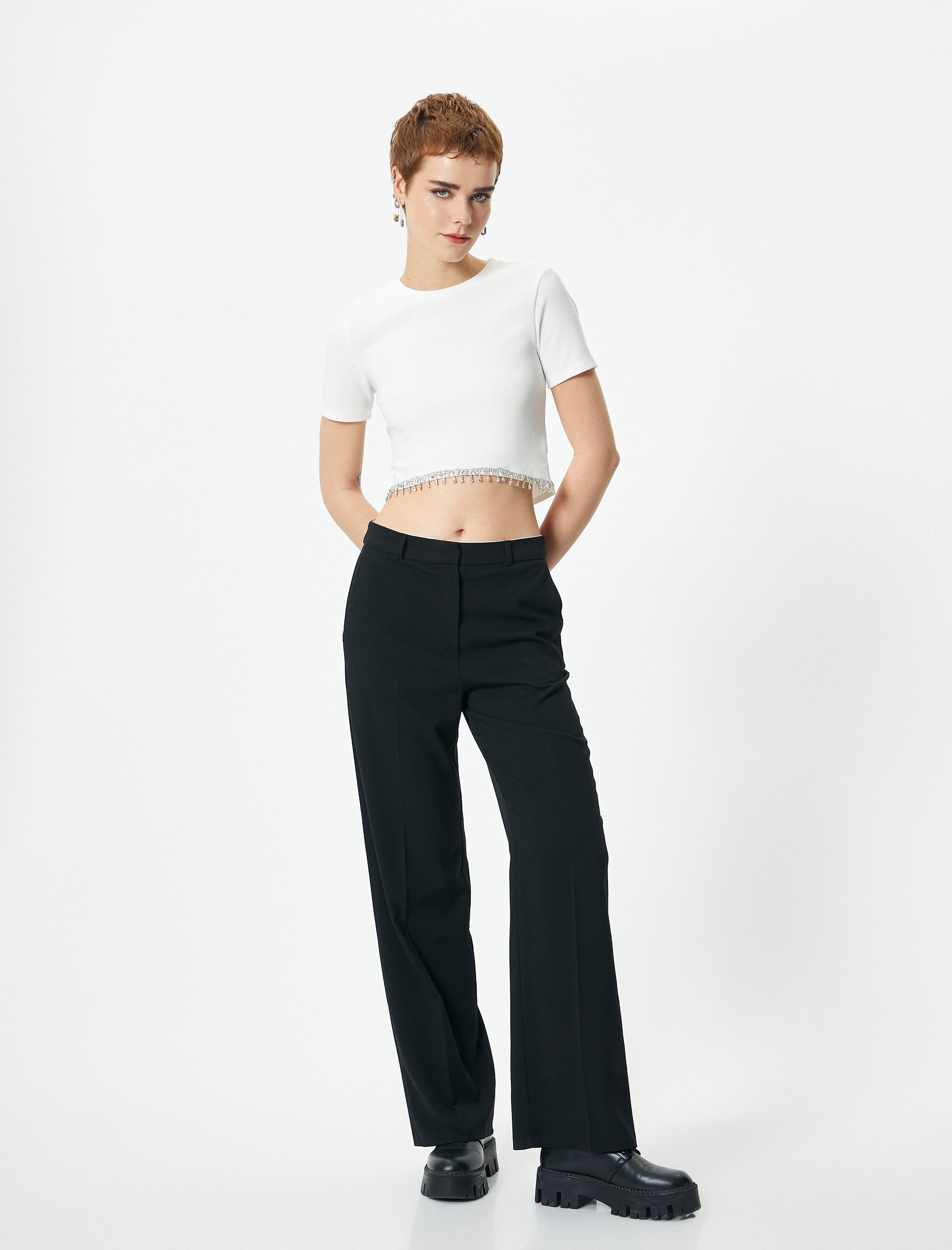   Taşlı Tişört Crop Kısa Kollu Bisiklet Yaka Ribanalı