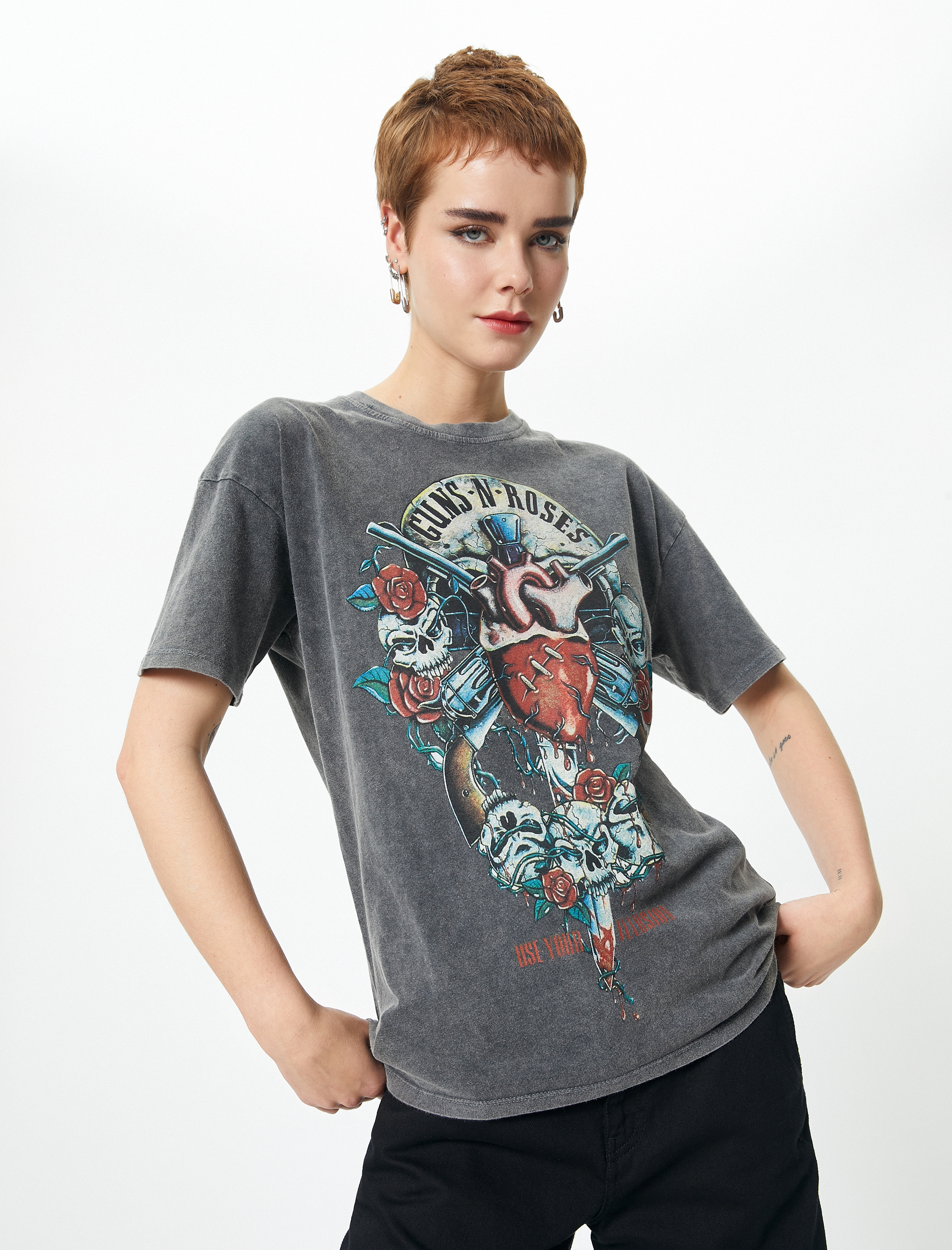   Guns N' Roses Tişört Lisanslı Bisiklet Yaka Pamuklu Rahat Kalıp