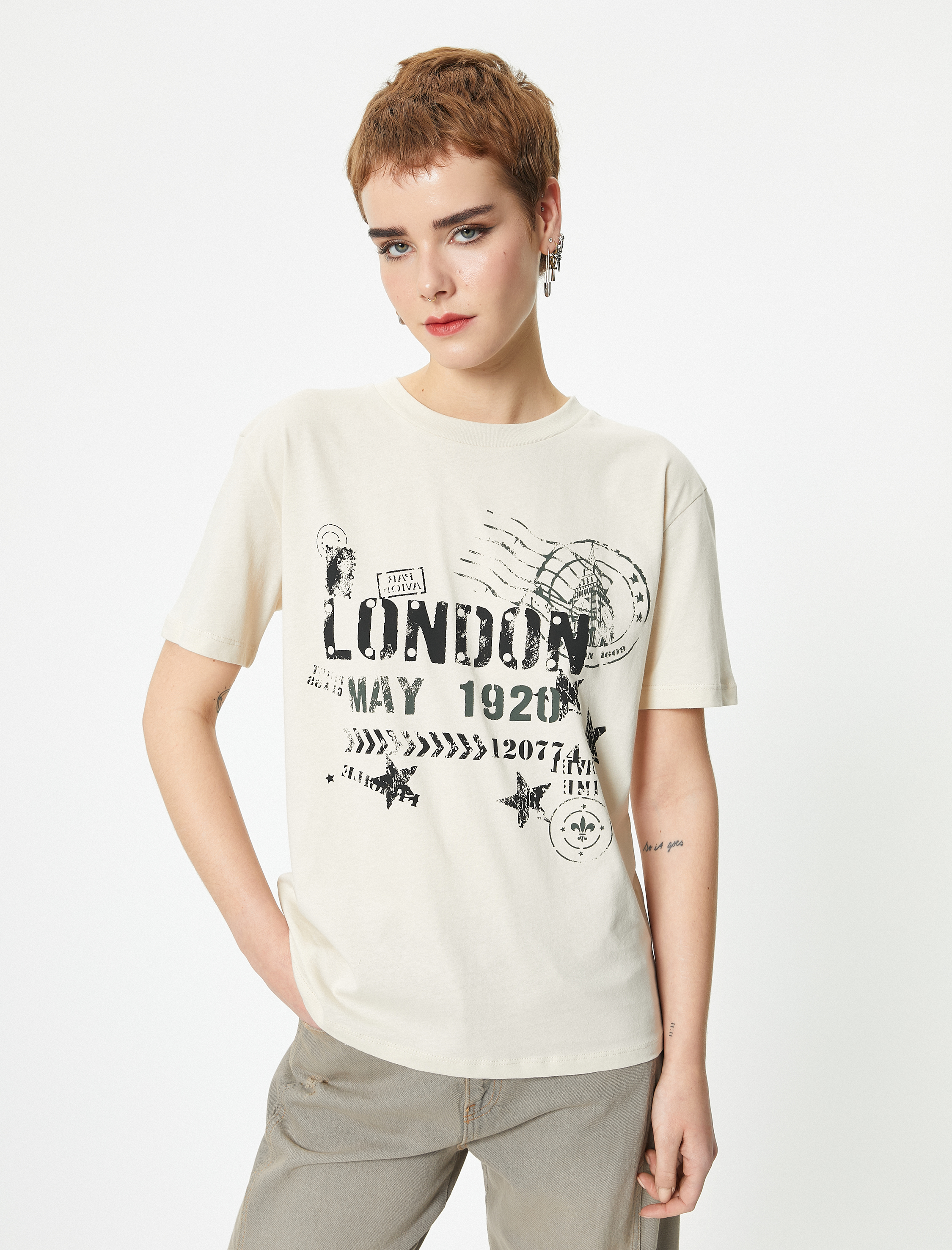   Kısa Kollu Baskılı Tişört Bisiklet Yaka Pamuklu Rahat Kalıp