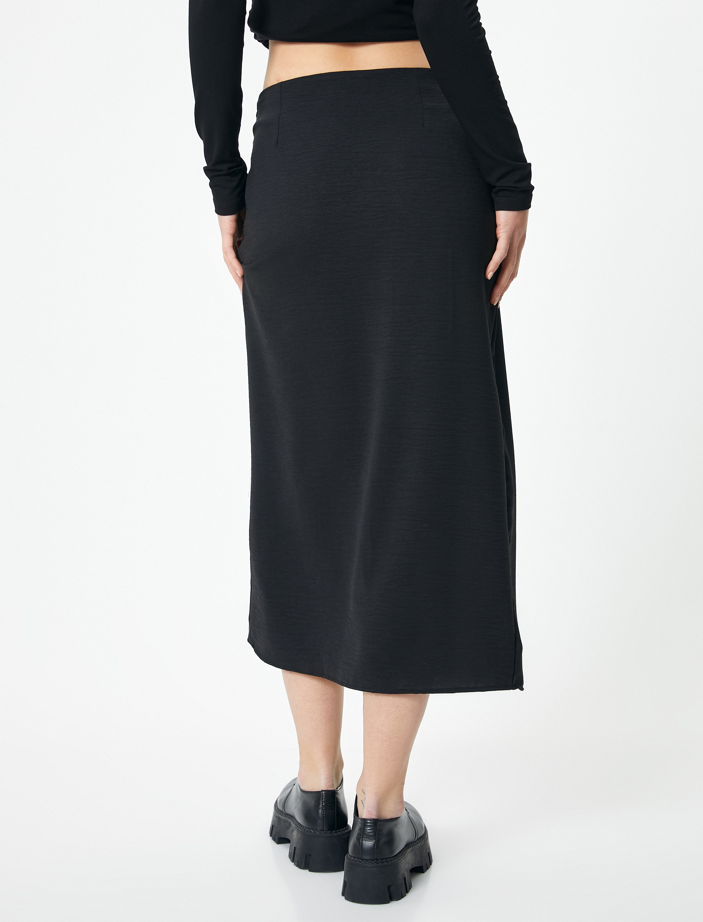   Uzun Kruvaze Etek Drape Detaylı Yırtmaçlı