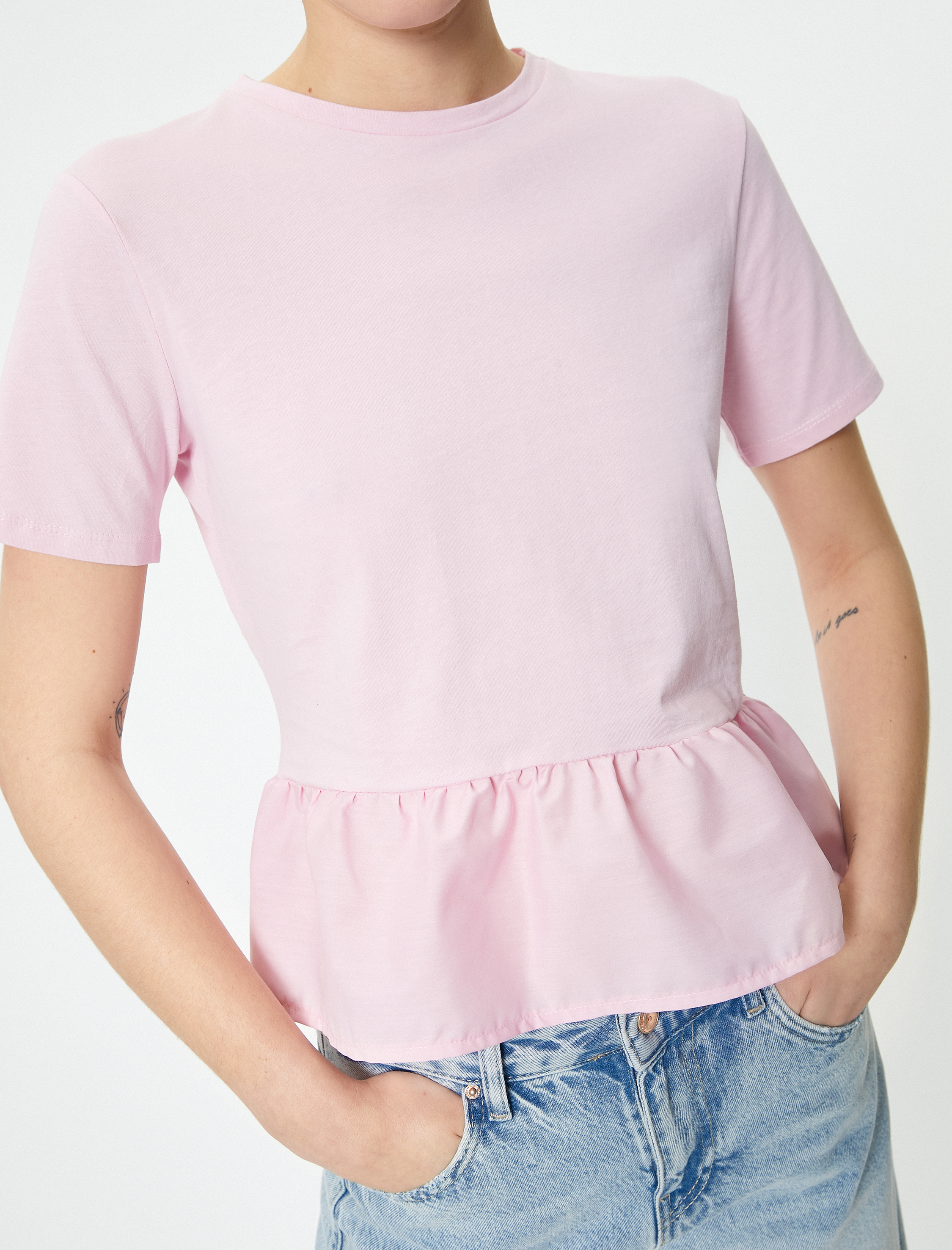   Kısa Kollu Fırfırlı Tişört Bisiklet Yaka Pamuklu