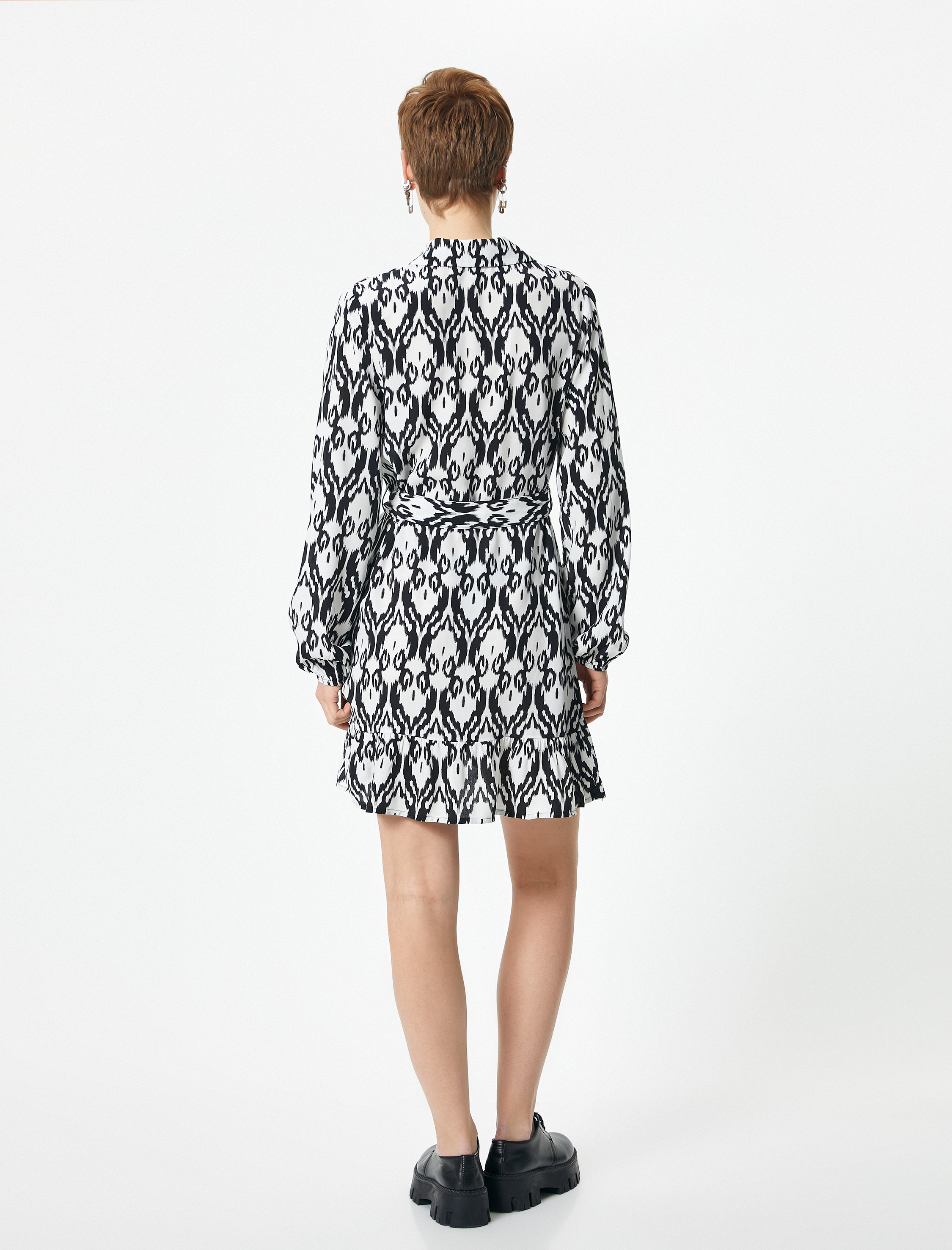   Gömlek Elbise Mini Boy Uzun Kollu Etnik Desenli Kuşak Detaylı