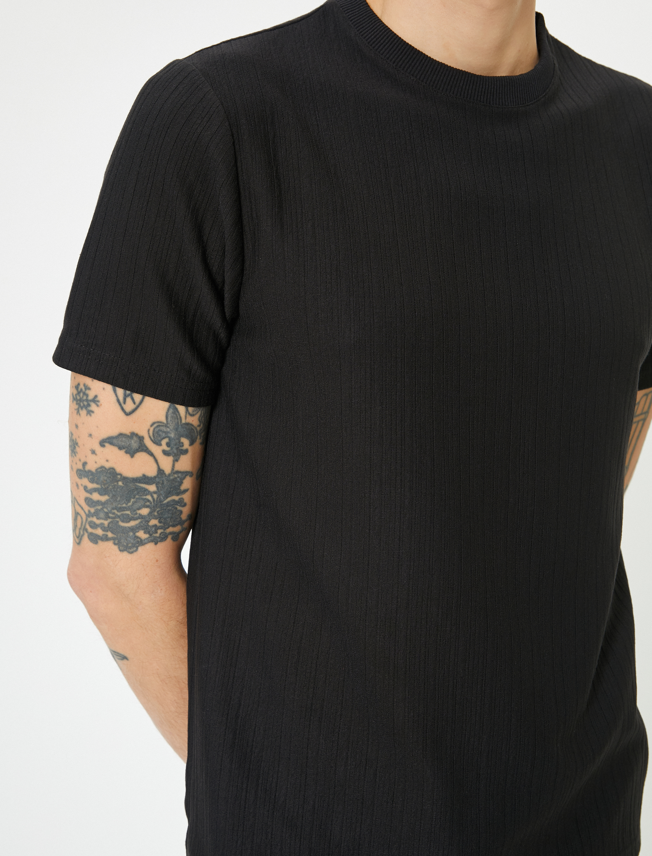   Bisiklet Yaka Tişört Kısa Kollu Dokulu