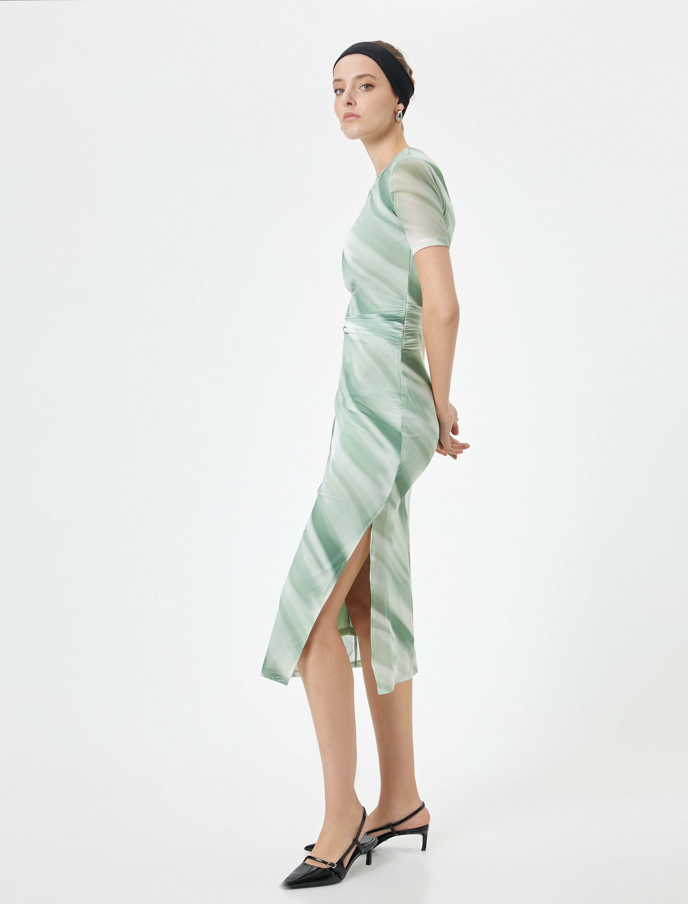   Midi Bodycon Elbise Kısa Kollu Bisiklet Yaka Yırtmaçlı