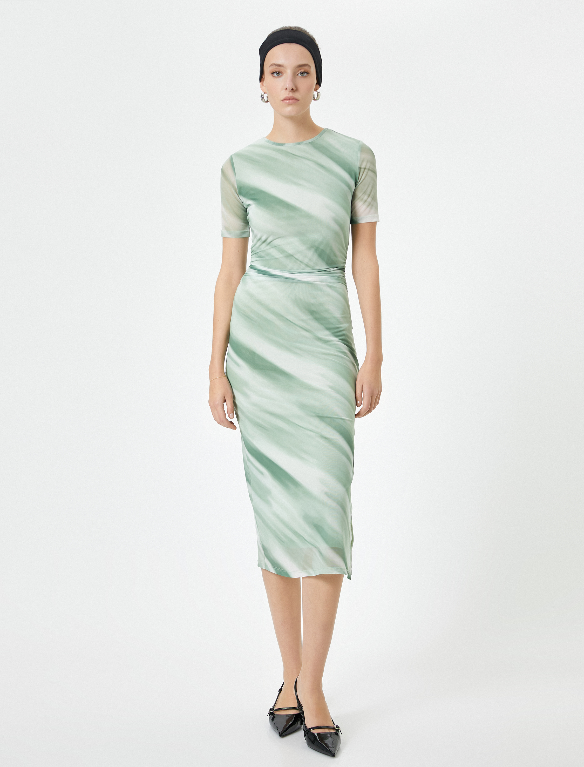   Midi Bodycon Elbise Kısa Kollu Bisiklet Yaka Yırtmaçlı