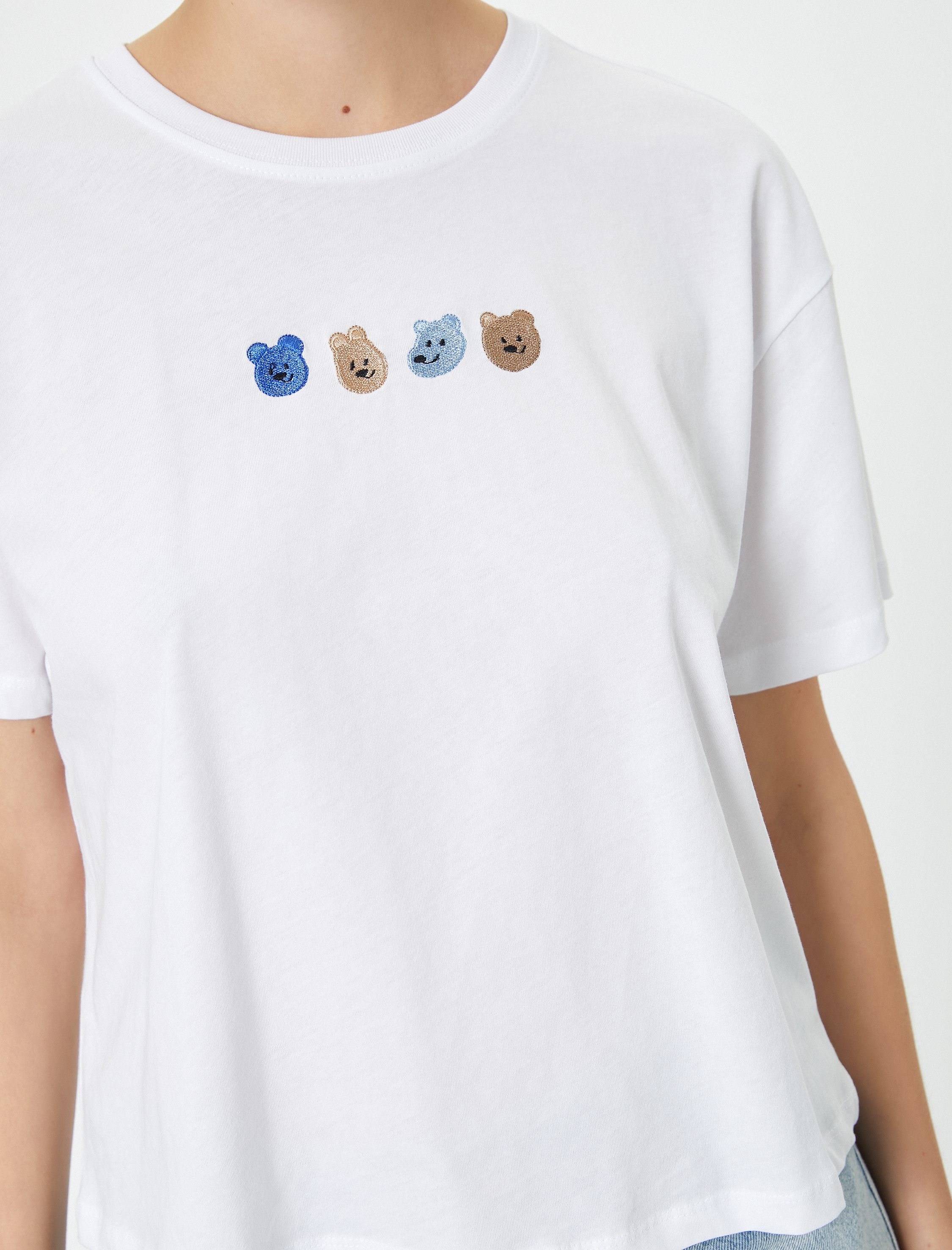   Kısa Kollu Tişört Bisiklet Yaka Nakışlı Pamuklu