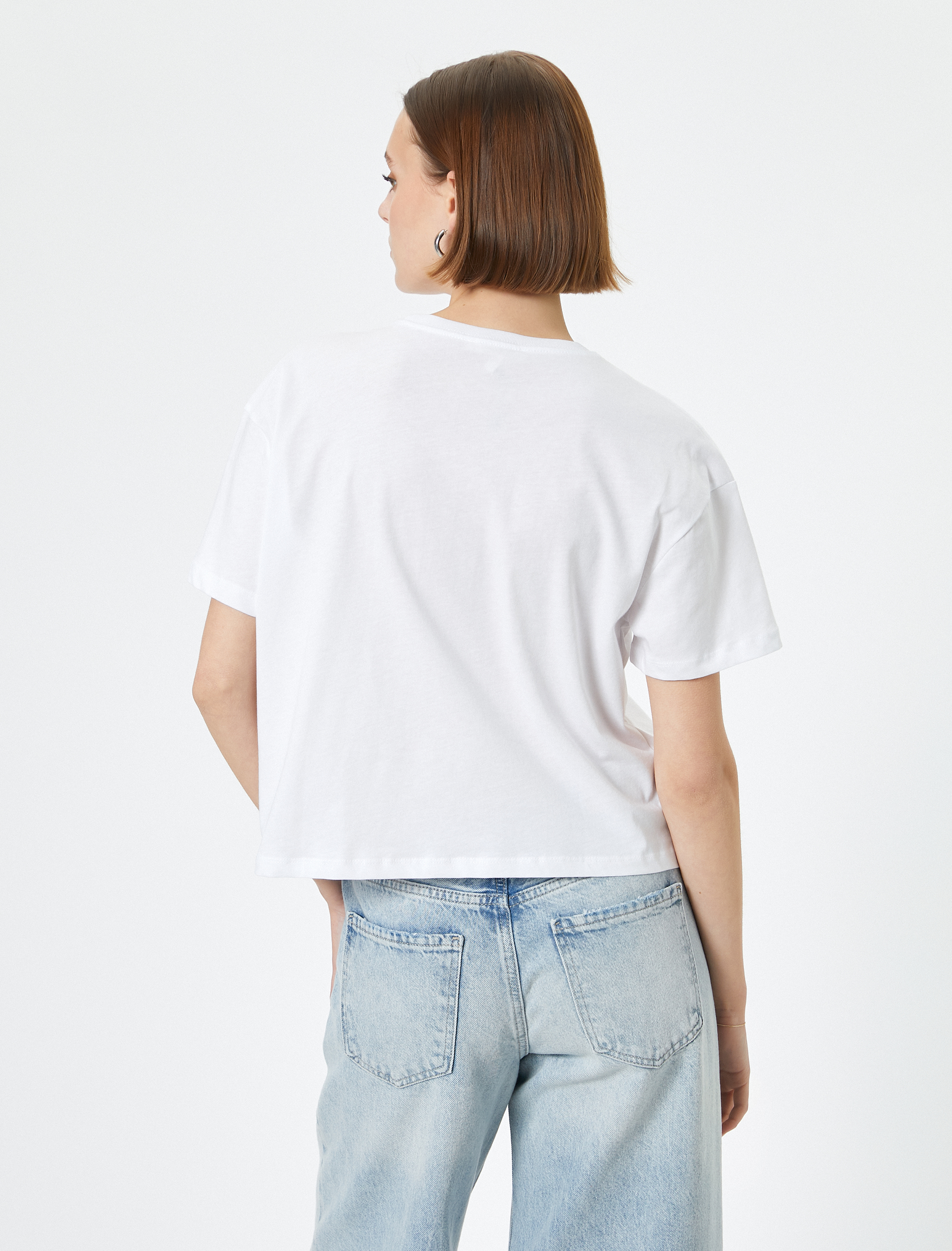   Kısa Kollu Tişört Bisiklet Yaka Nakışlı Pamuklu