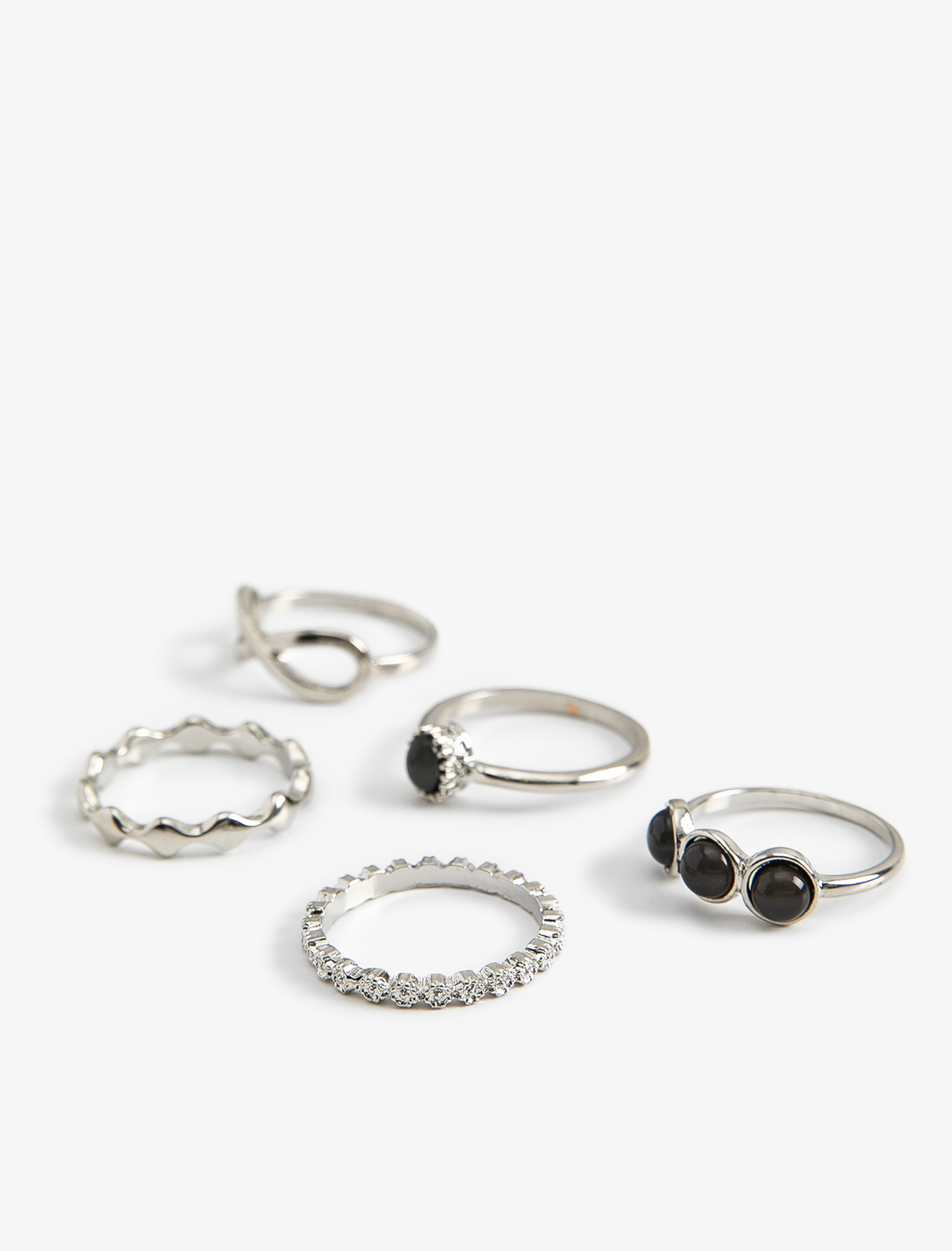  Kadın Taş Detaylı 5'li Yüzük Seti