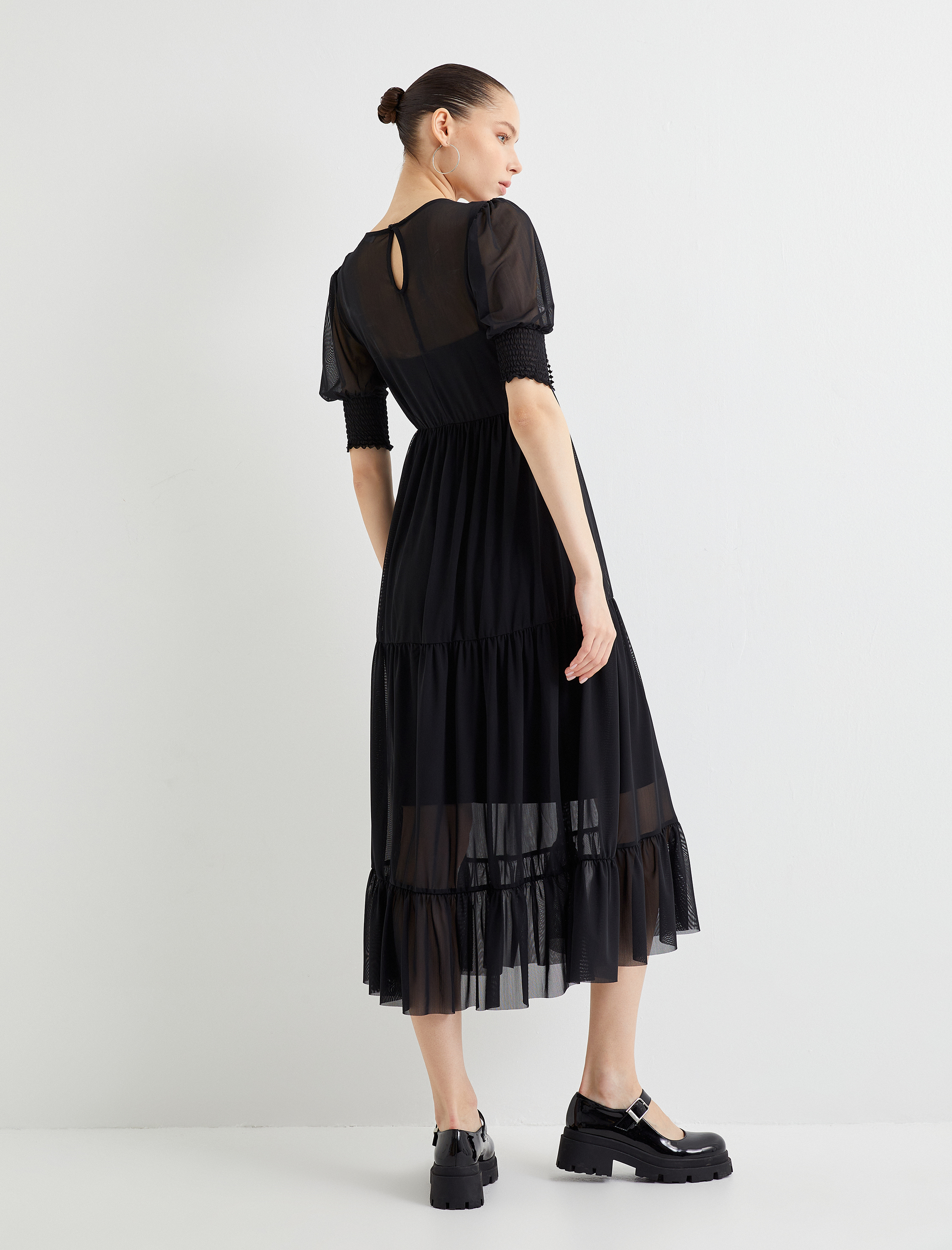   Maksi Tül Elbise Astarlı Kısa Balon Kollu İşlemeli Katlı Fırfırlı