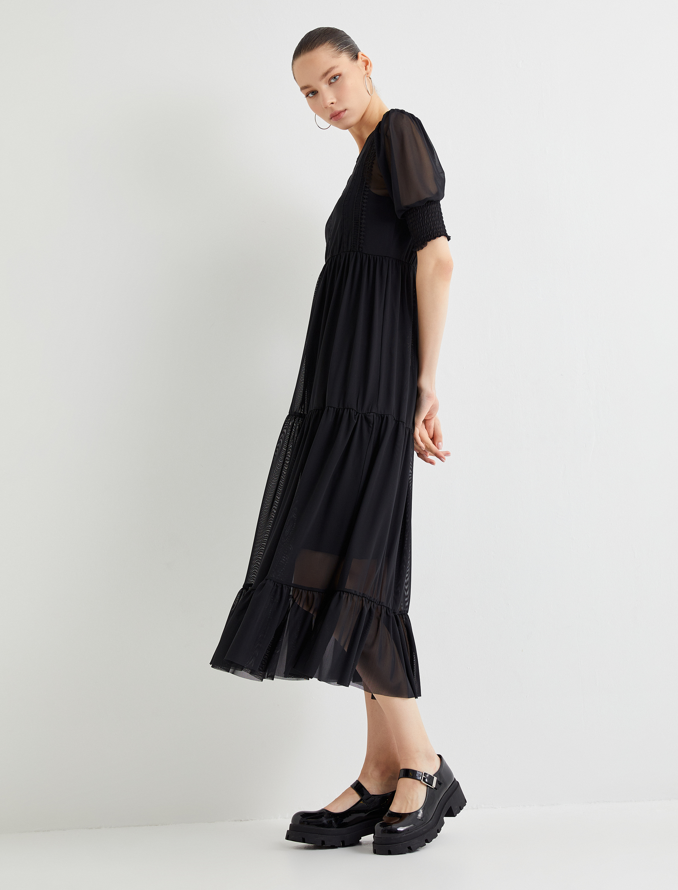   Maksi Tül Elbise Astarlı Kısa Balon Kollu İşlemeli Katlı Fırfırlı