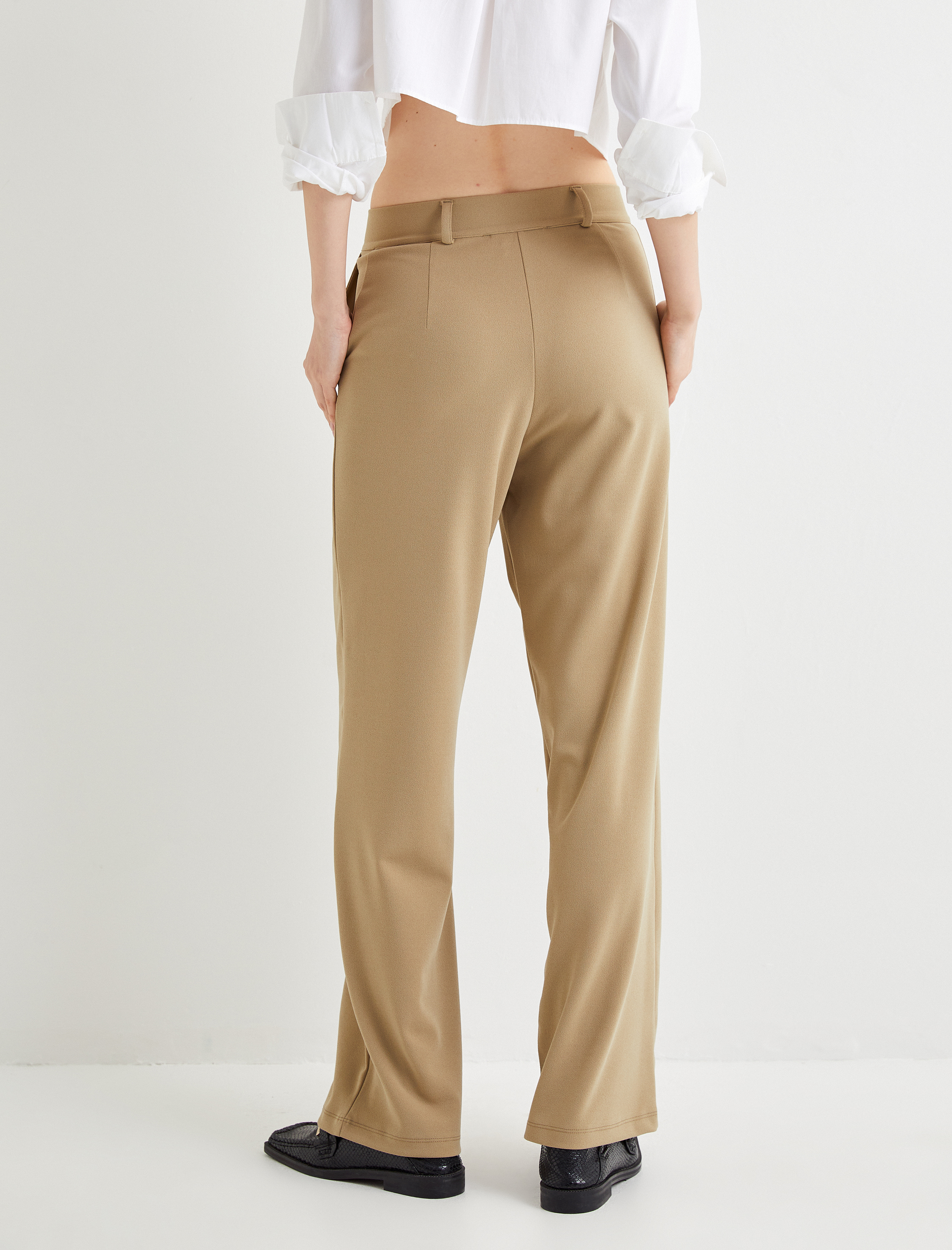   Kumaş Pantolon Yüksek Bel Geniş Paça Rahat Kalıp Nervürlü Cepli