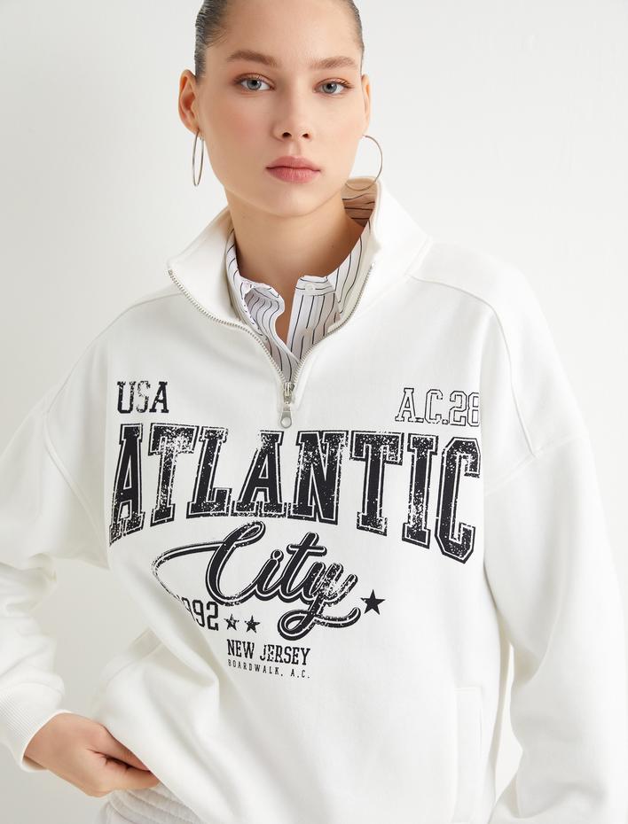  Şardonlu Yarım Fermuarlı Sweatshirt Kolej Temalı Baskılı Rahat Kalıp