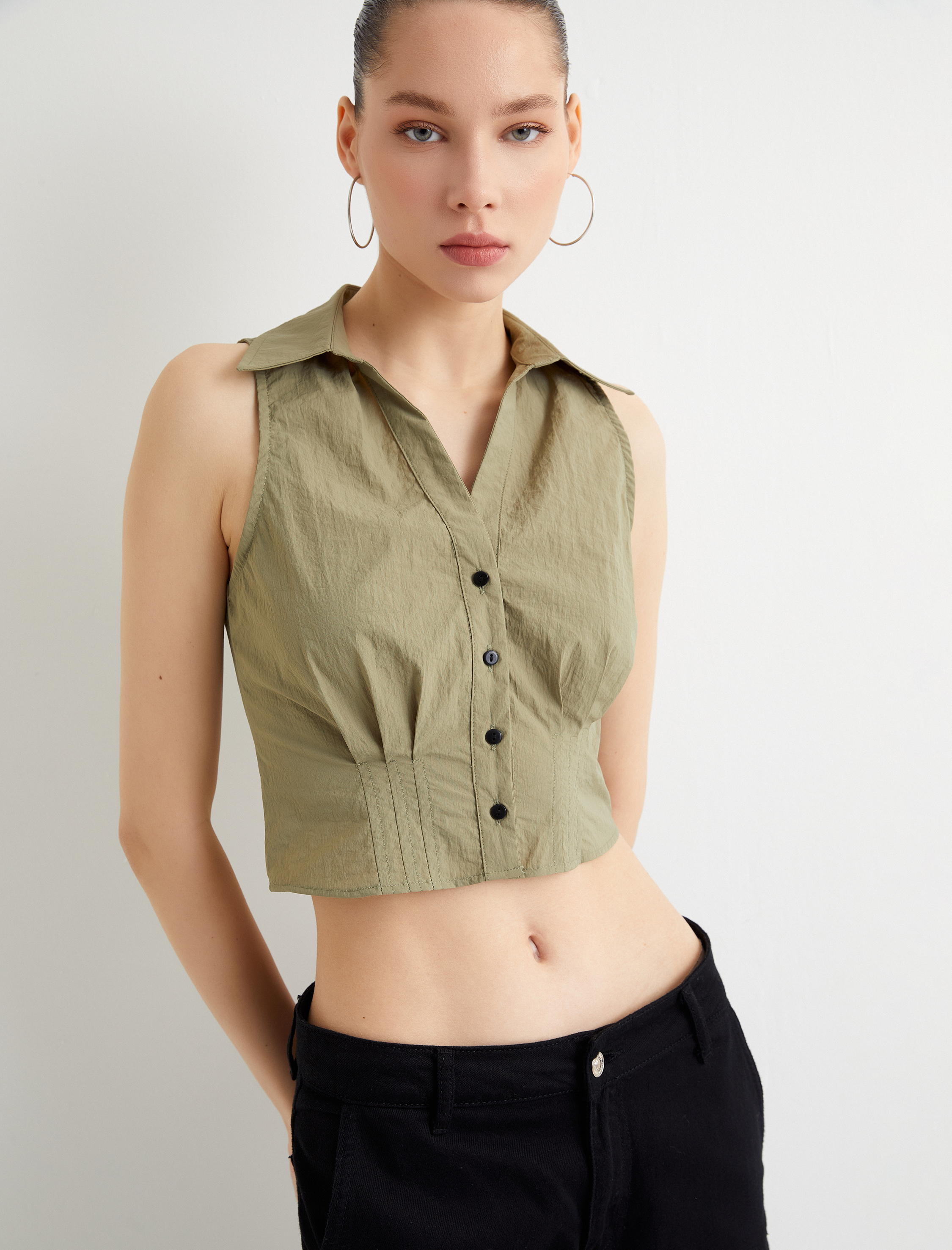   Kolsuz Crop Gömlek Slim Fit Korse Detaylı