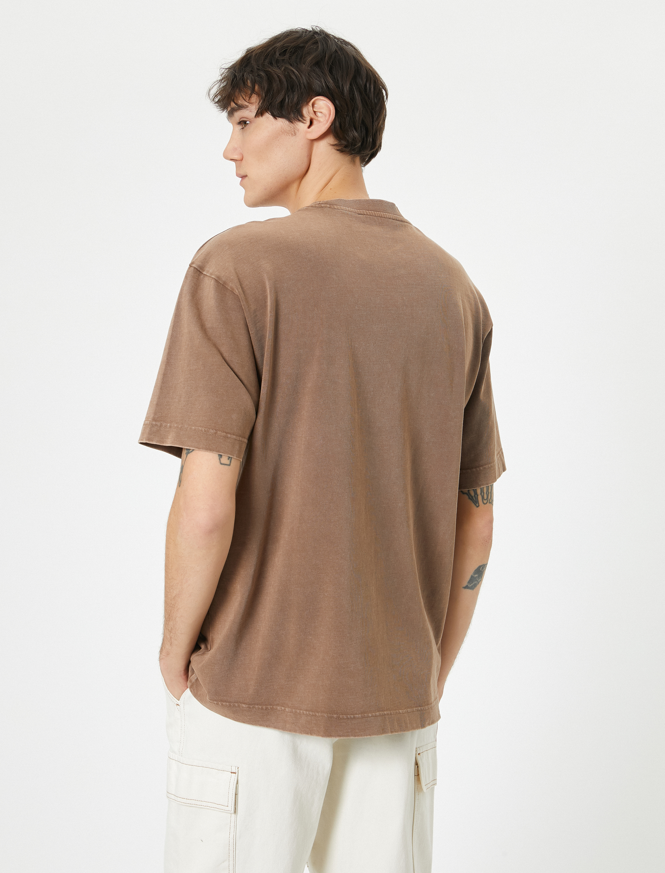   Yıkamalı Tişört Grafiti İşlemeli Bisiklet Yaka Kısa Kollu Pamuklu