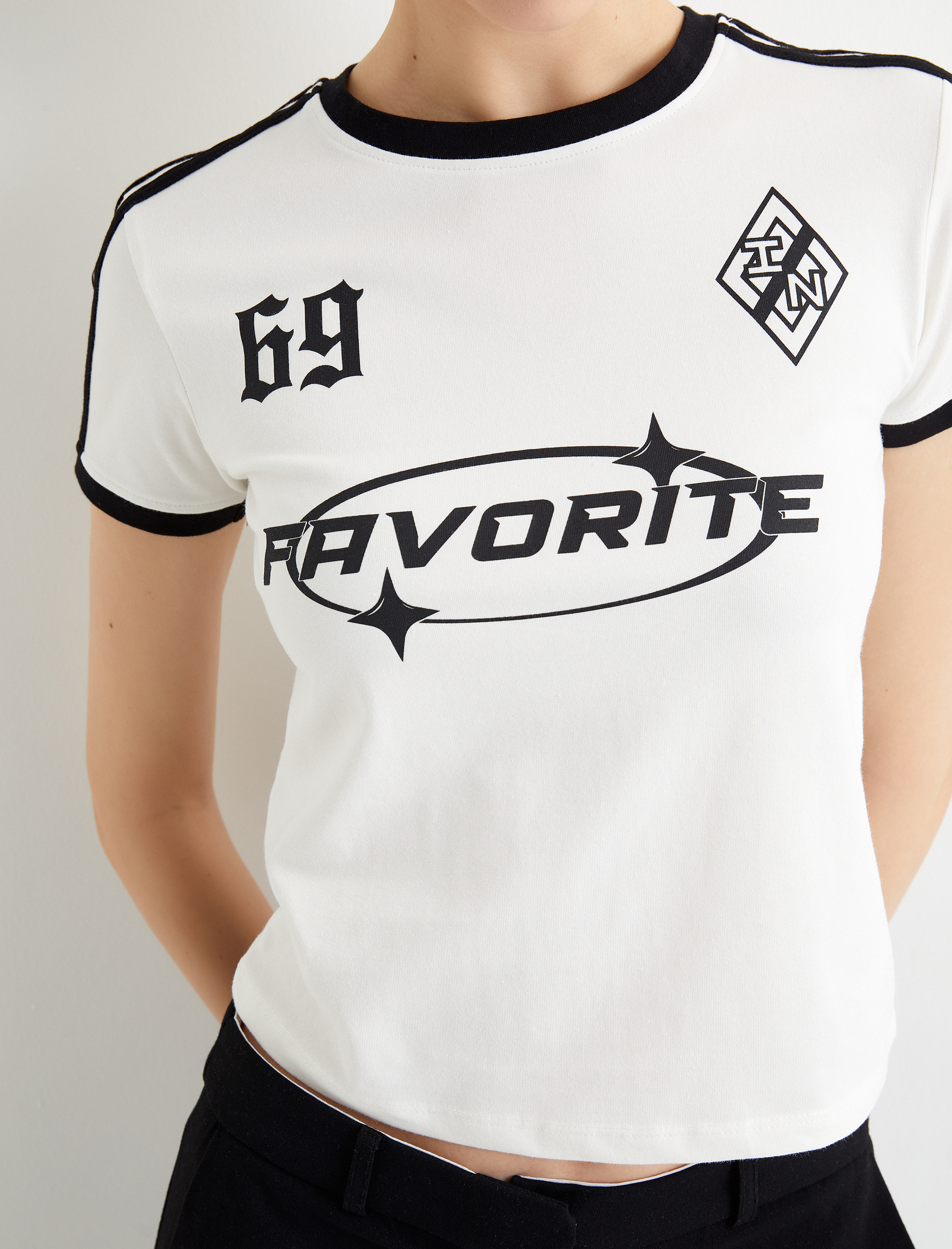   Baskılı Çizgili Tişört Baskılı Kısa Kollu Bisiklet Yaka Pamuklu