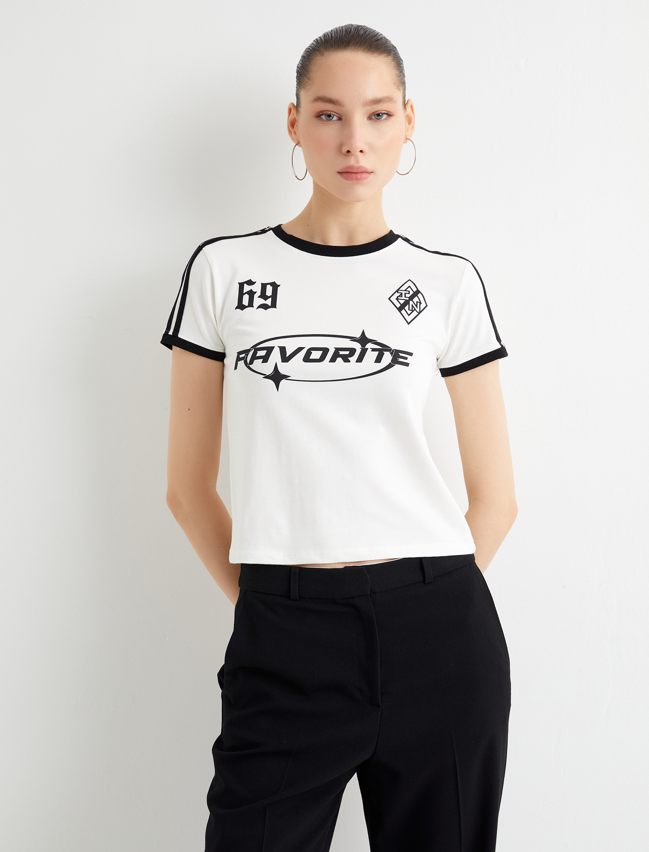   Baskılı Çizgili Tişört Baskılı Kısa Kollu Bisiklet Yaka Pamuklu