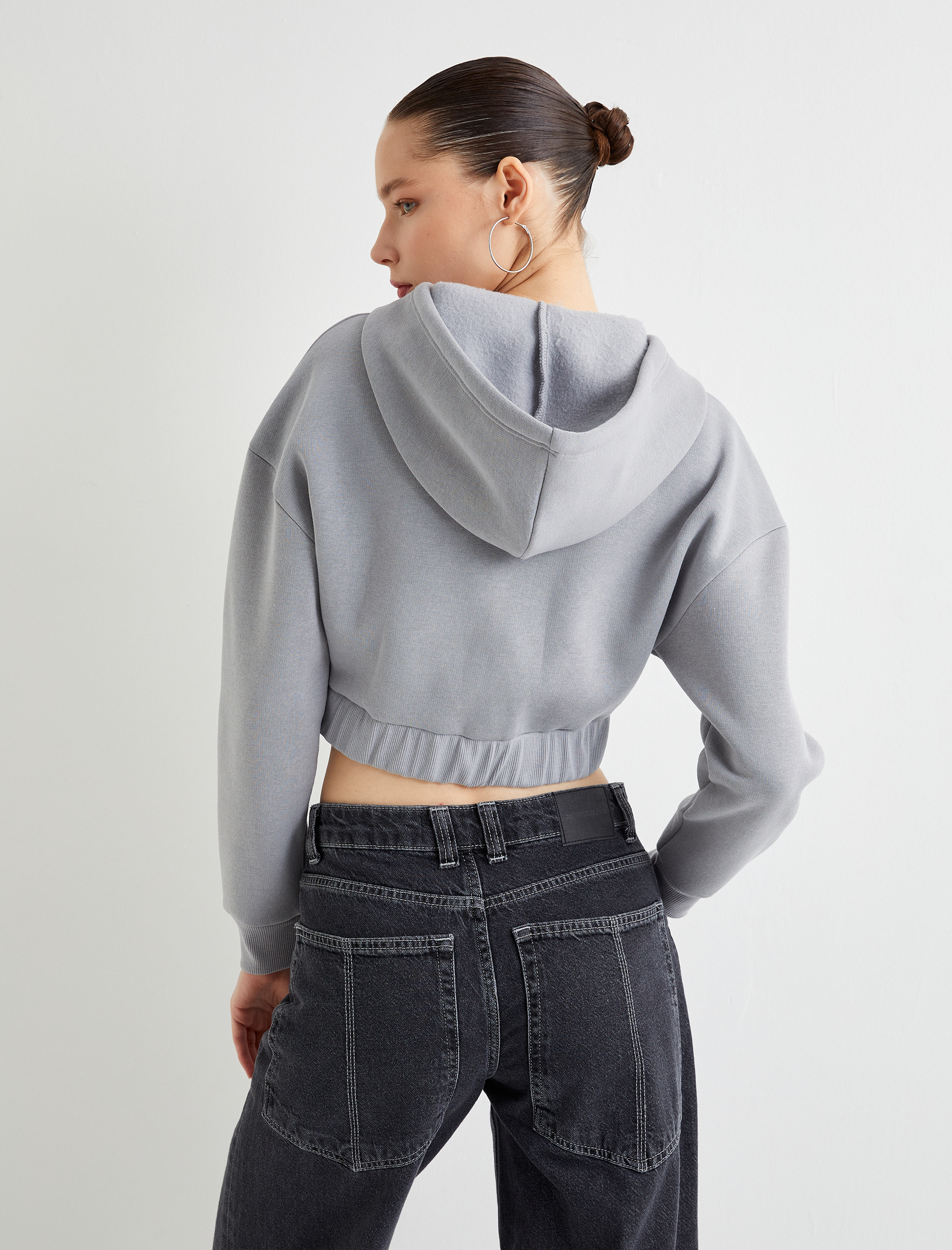   Şardonlu Crop Kapşonlu Sweatshirt Fermuarlı Baskılı Korse Görünümlü