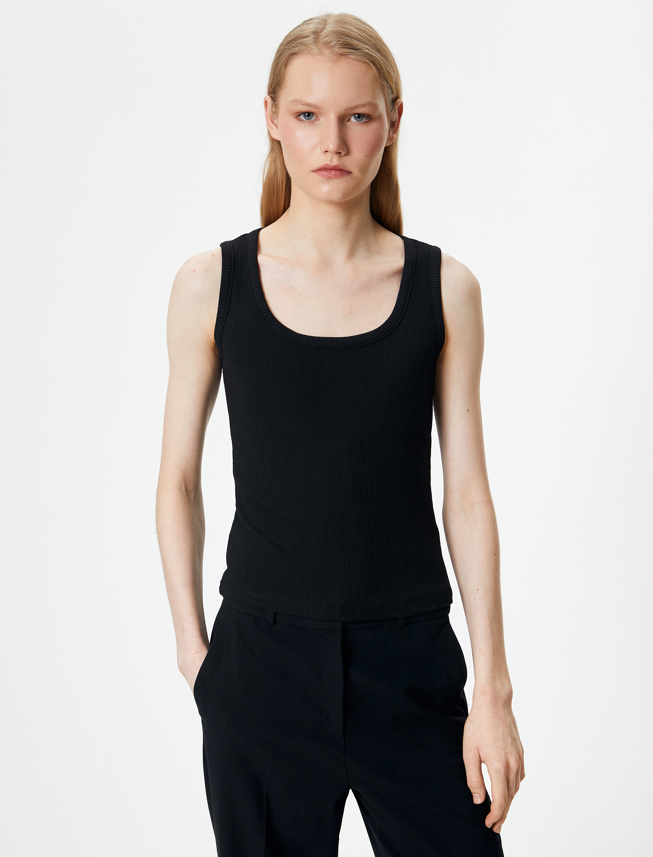   Fitilli Atlet U Yaka Kalın Askılı Slim Fit