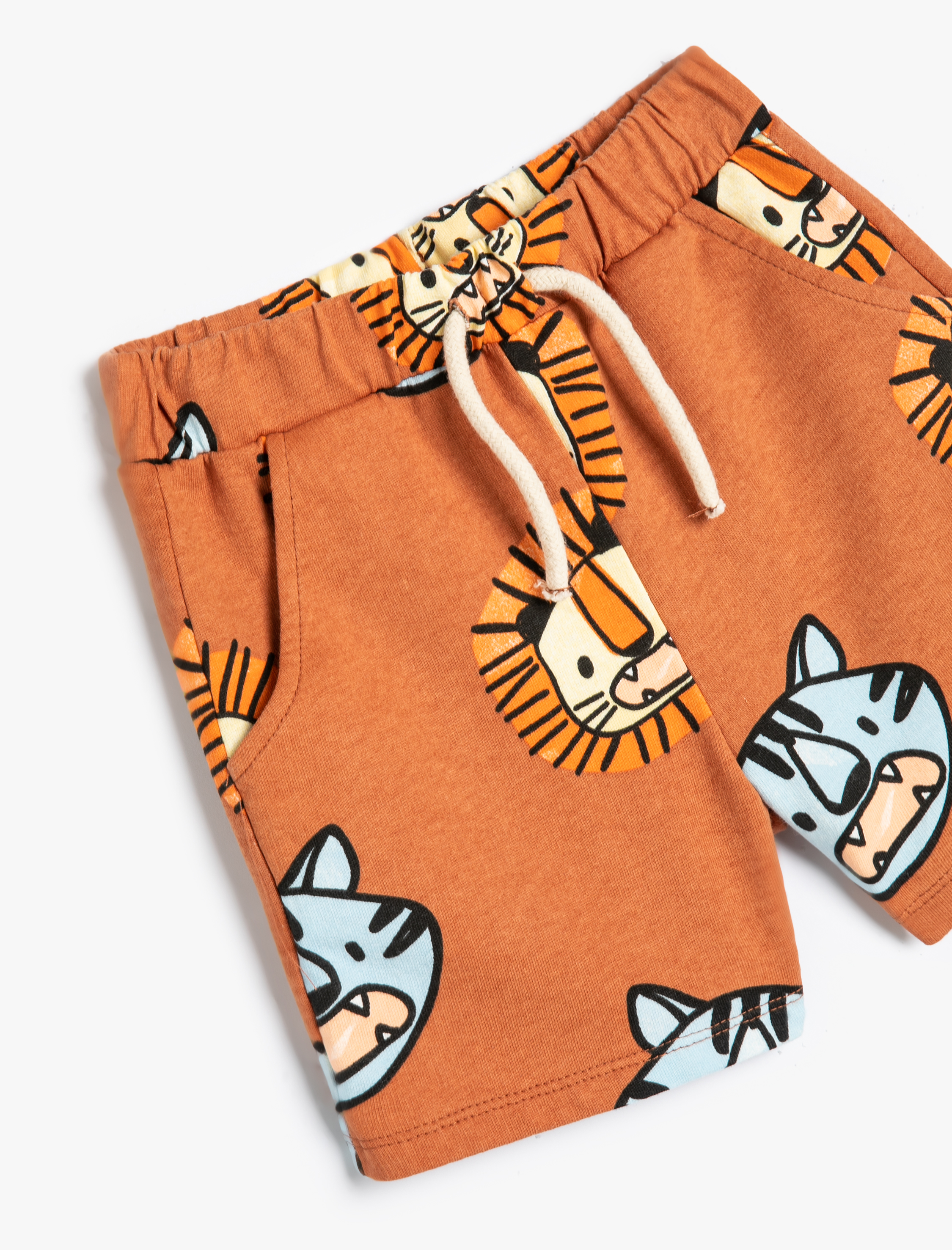  Erkek Bebek Şort Pamuklu Beli Bağlamalı Aslan Baskılı Cepli