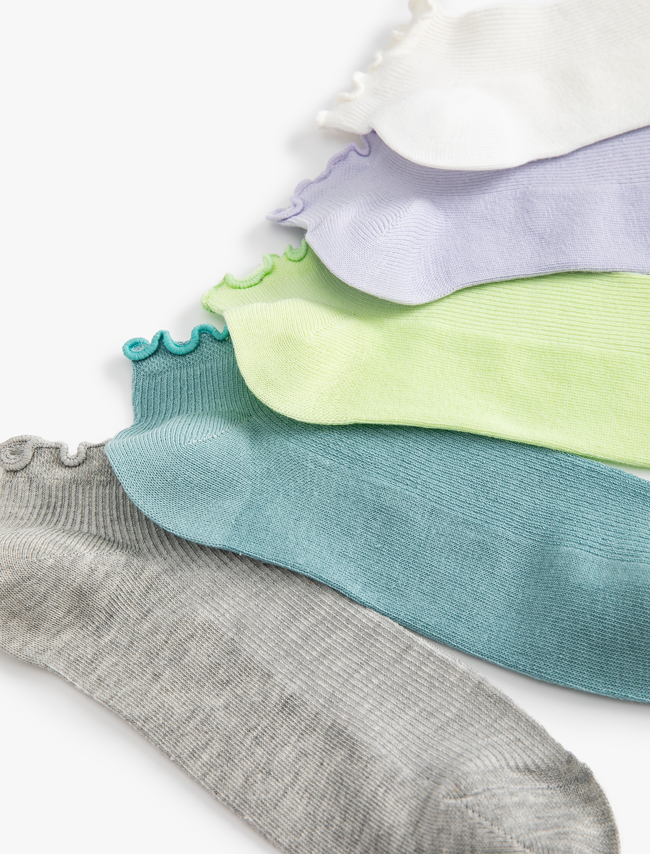  Kadın 5'li Fırfır Detaylı Soket Çorap Seti