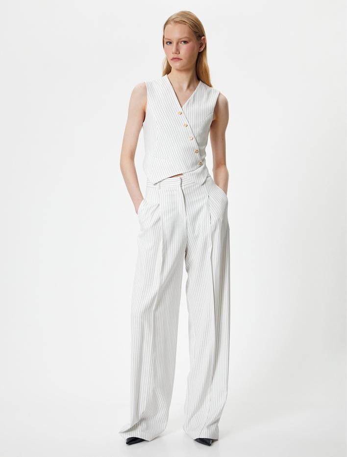  Kruvaze Yelek V Yaka Gold Düğmeli