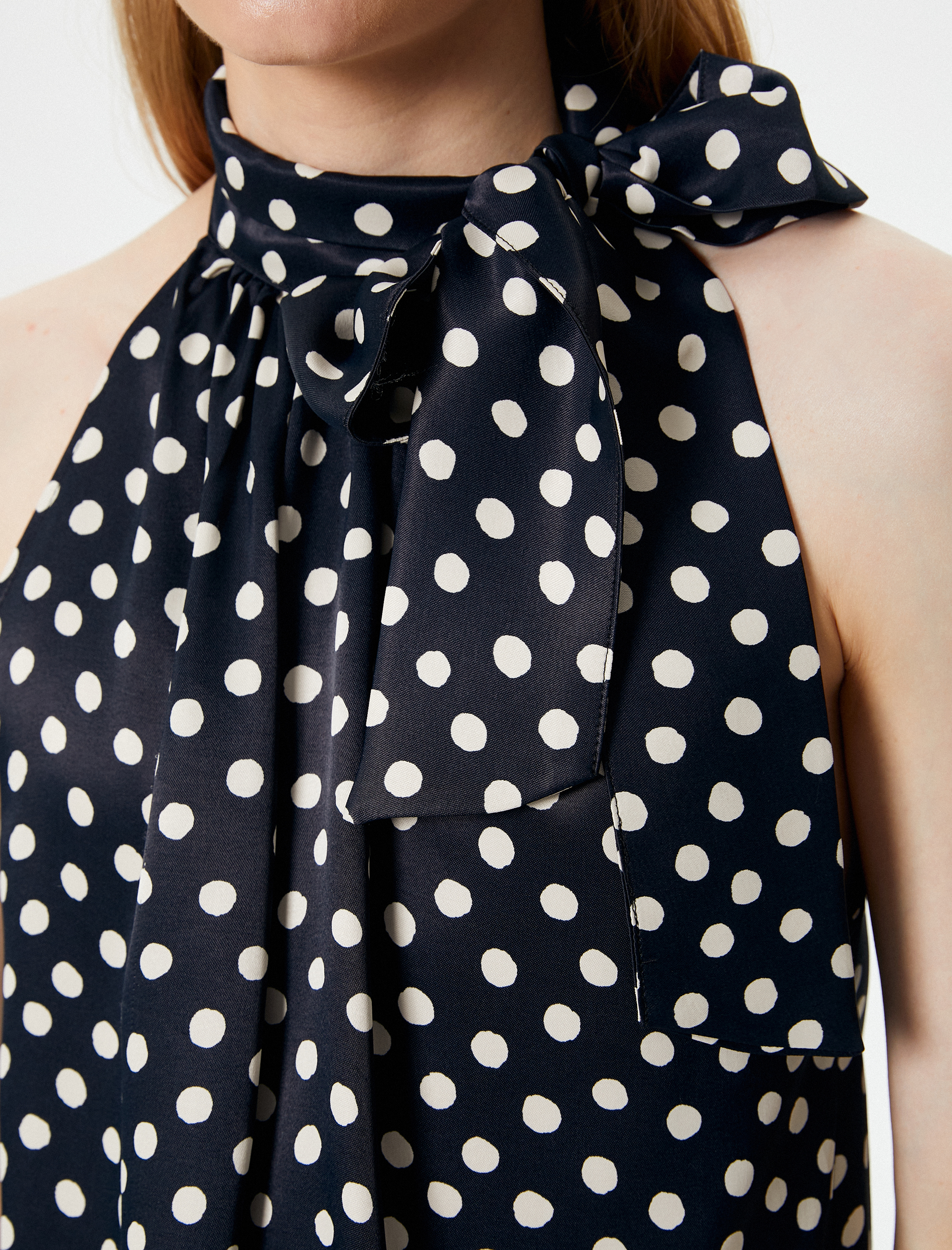   Puantiyeli Bluz Halter Yaka Fularlı Viskon