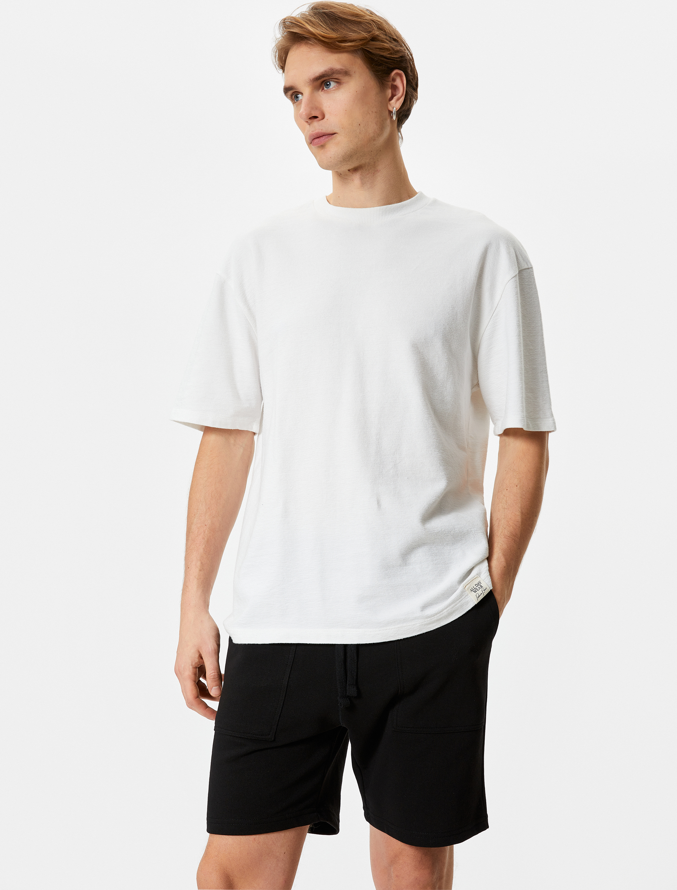   Basic Dokuma Şort Beli Bağcıklı Cep Detaylı