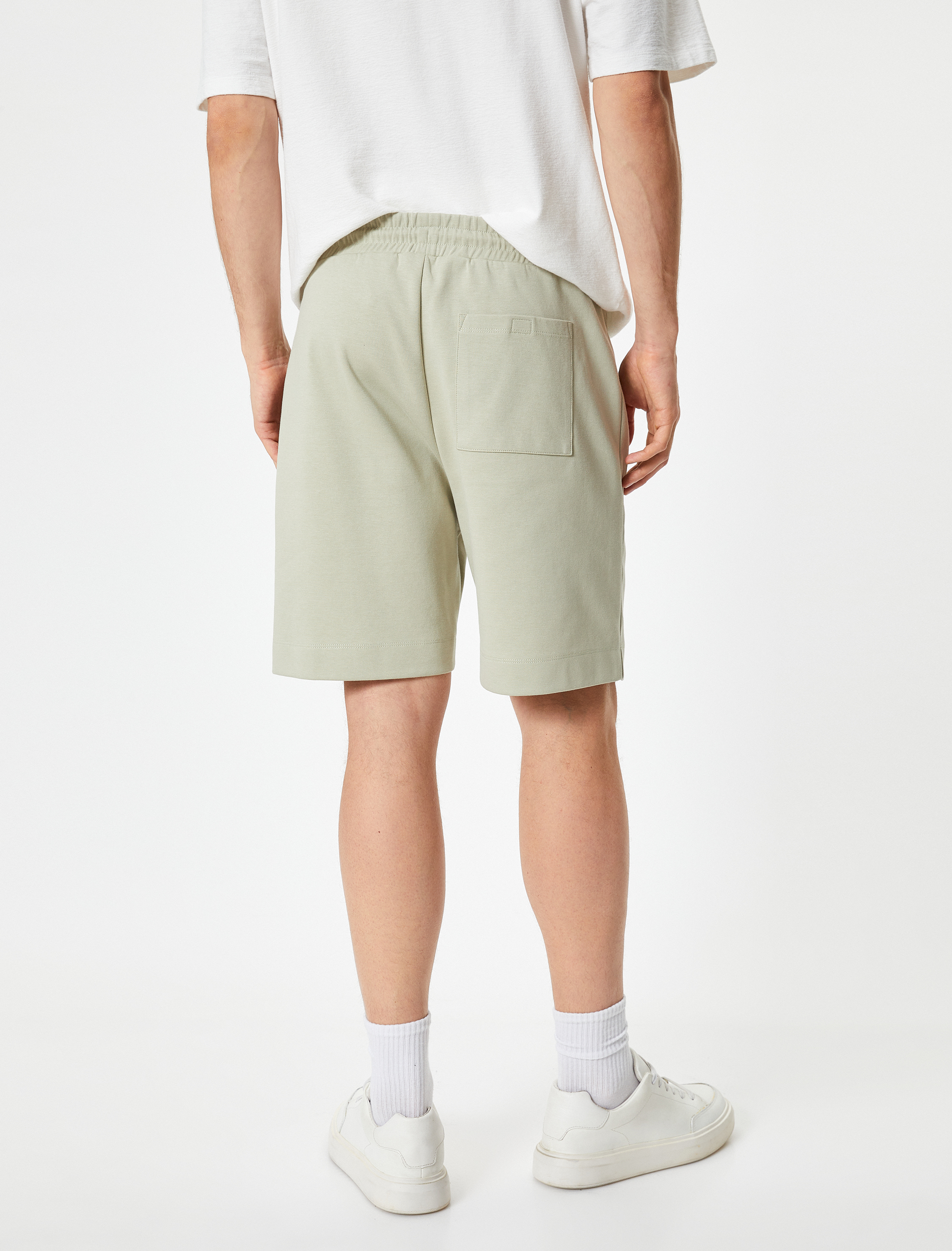   Bermuda Şort Beli Bağcıklı Cep Detaylı