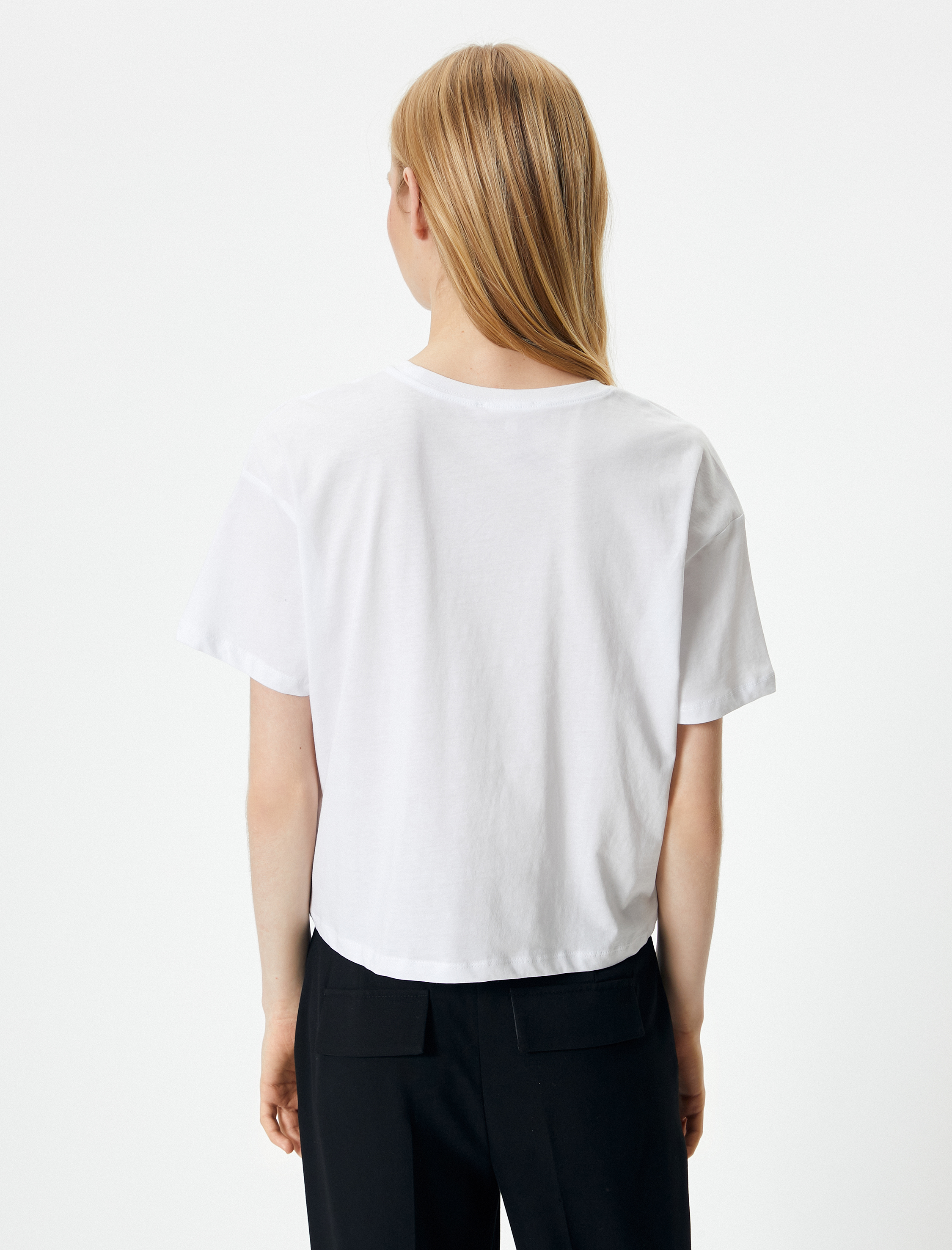   Kısa Kollu Tişört Bisiklet Yaka Nakışlı Pamuklu