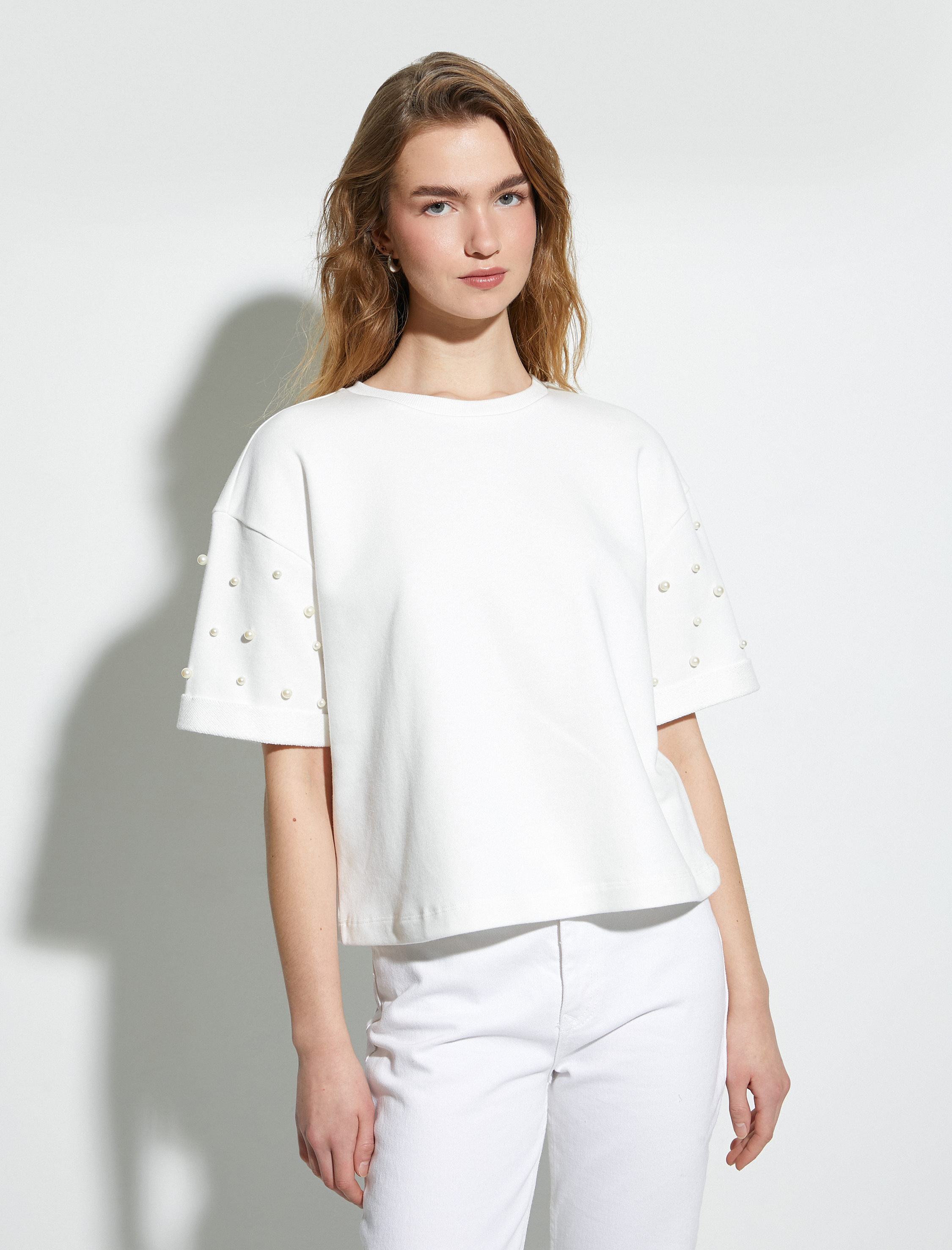   İnci İşlemeli Tişört Kısa Kollu Bisiklet Yaka Standart Kesim